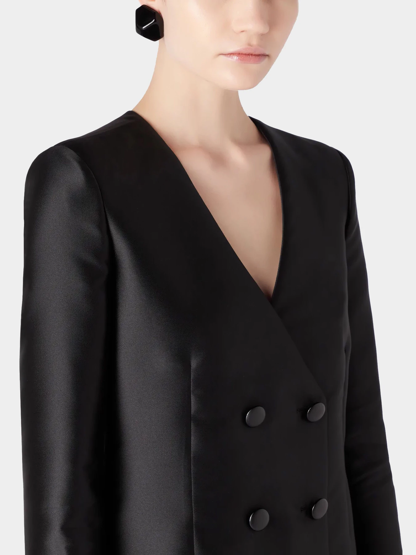 Платья Emporio Armani модель H4NA14-E2025-999 Платья Emporio Armani модель H4NA14-E2025-999 Фото