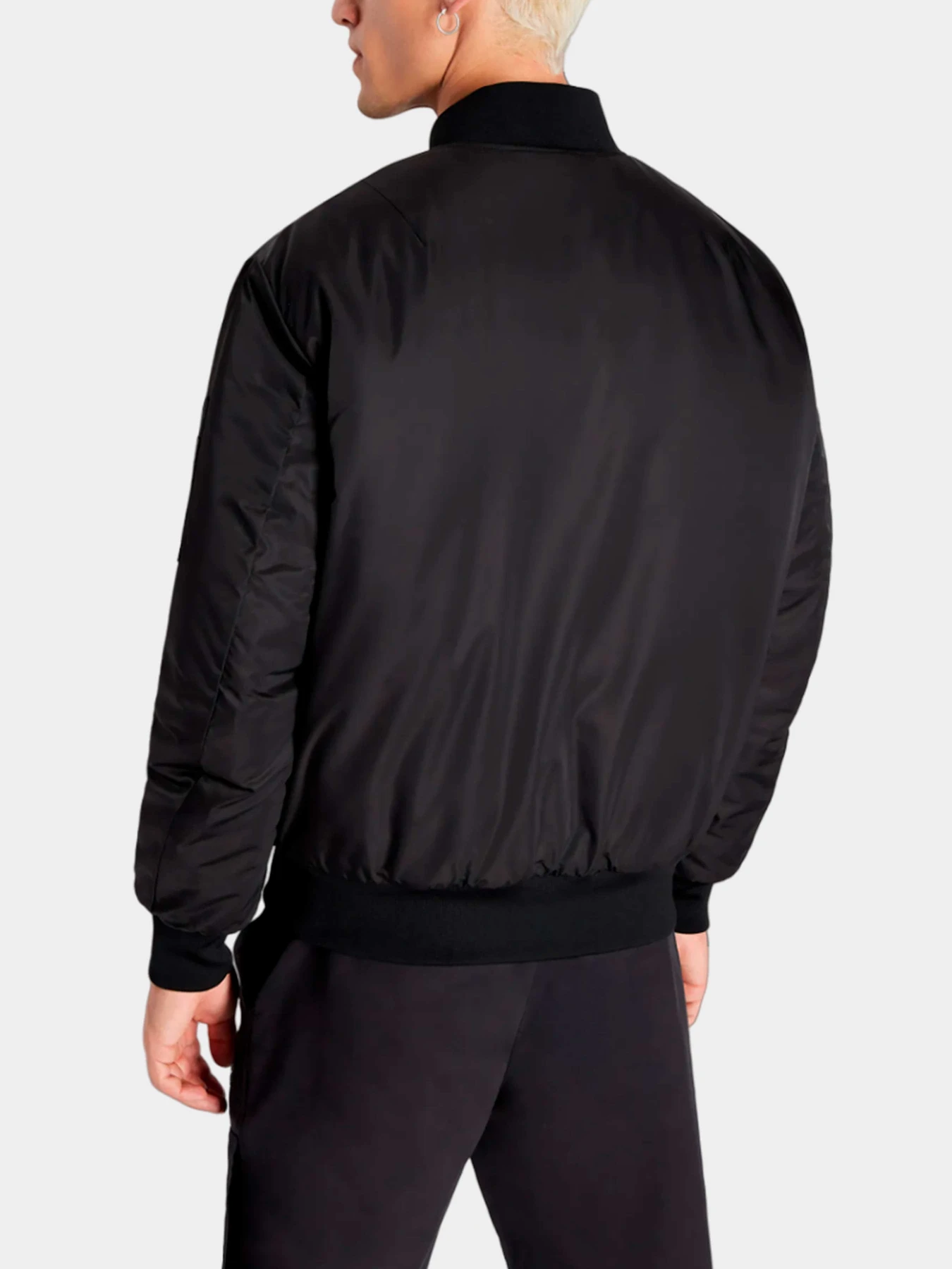 Куртки и дубленки Armani Exchange модель 6RZB12-ZNJ7Z-1200 Куртки и дубленки Armani Exchange модель 6RZB12-ZNJ7Z-1200 Фото
