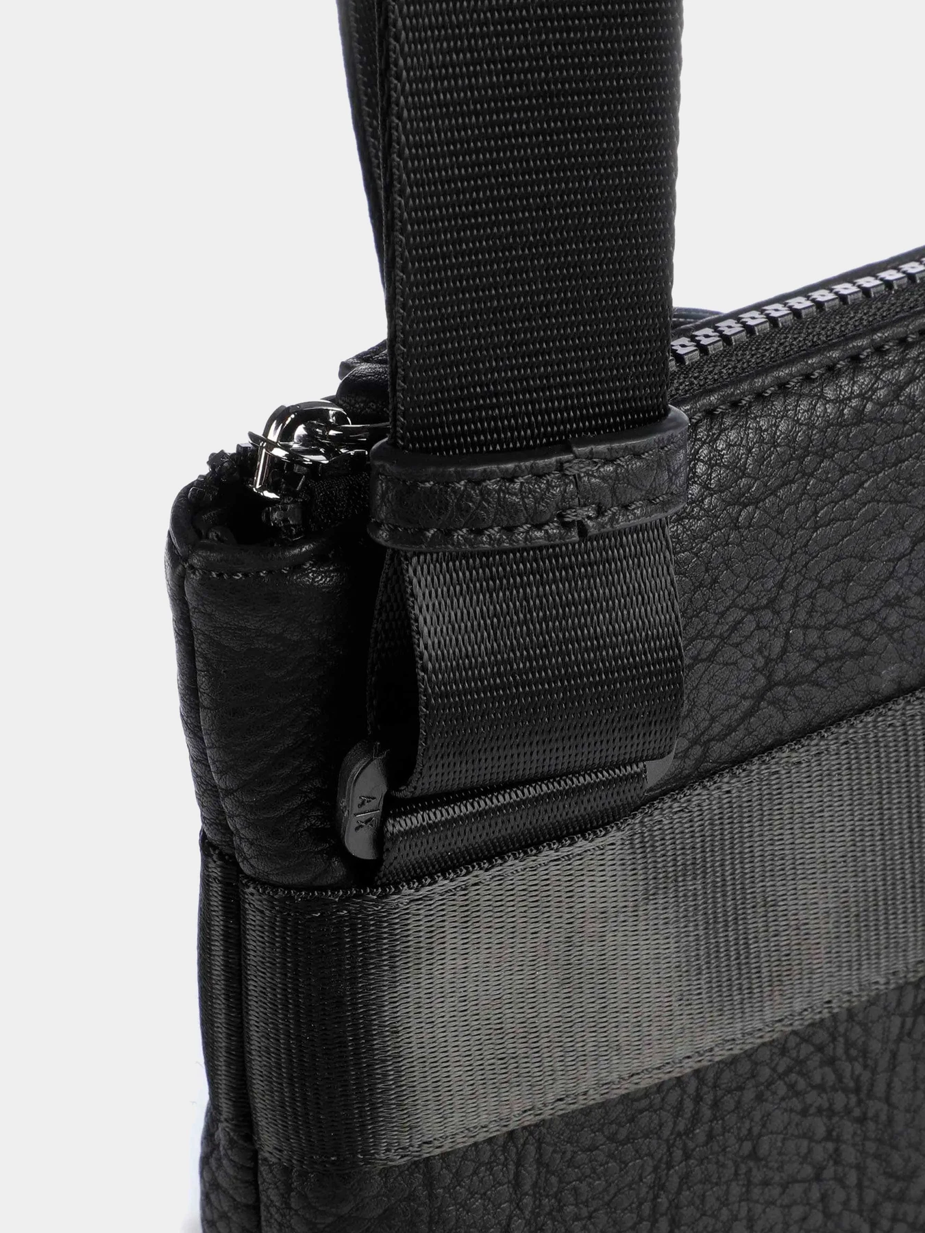 Сумки Armani Exchange модель 952567-3F867-00020 Фото