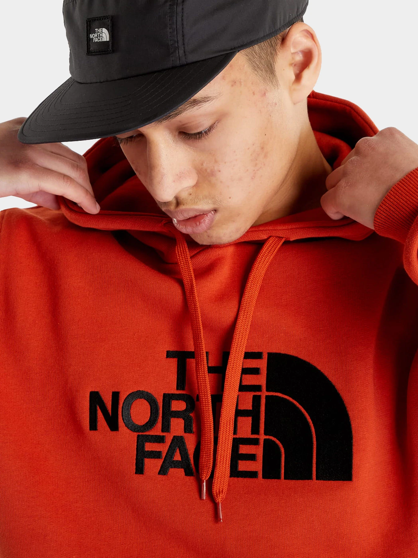 Худи и свитшоты The North Face модель NF00AHJYLV41 Худи и свитшоты The North Face модель NF00AHJYLV41 Фото