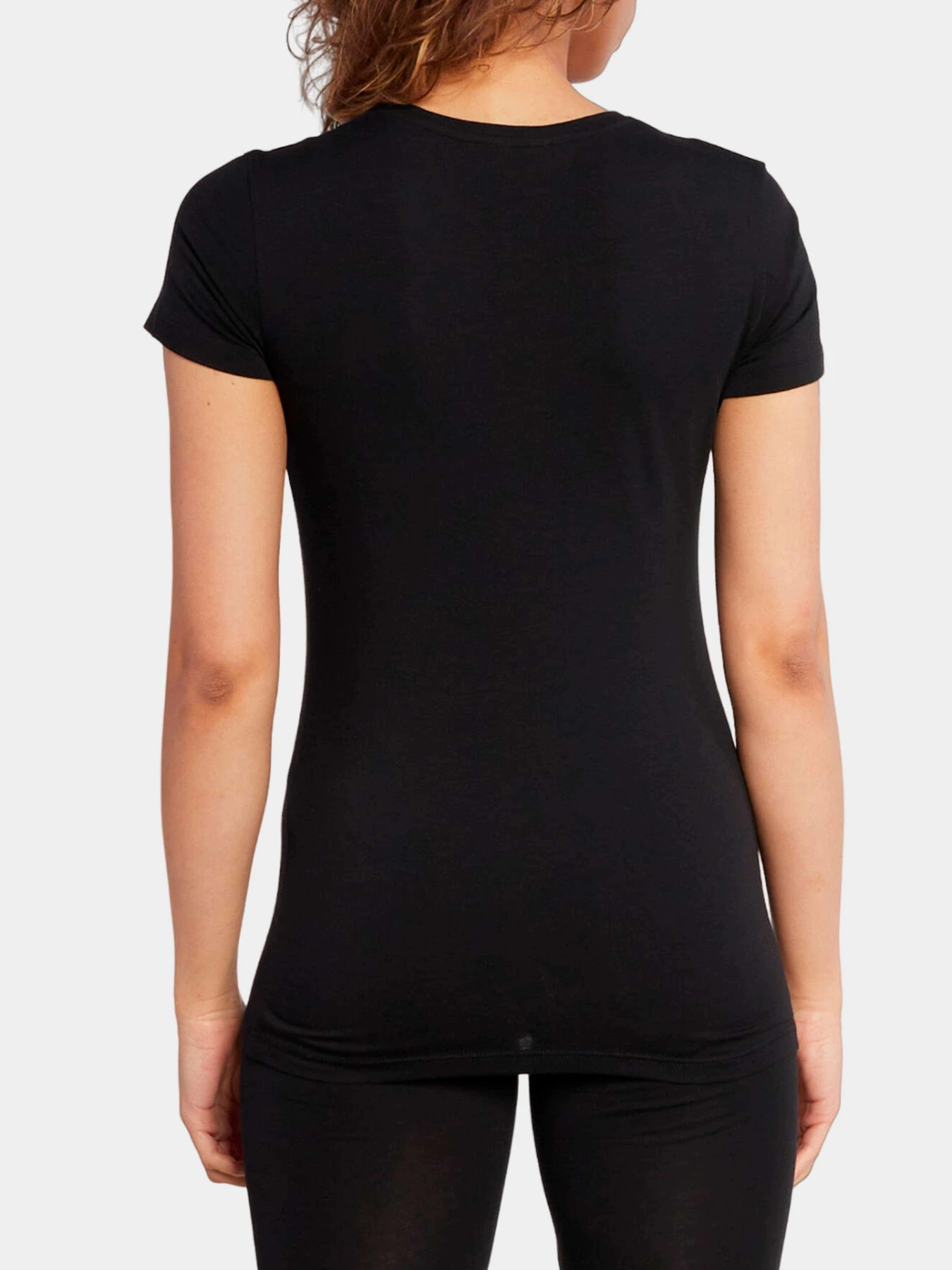Футболки и поло Emporio Armani модель 163139-3F223-00020 Футболки и поло Emporio Armani модель 163139-3F223-00020 Фото
