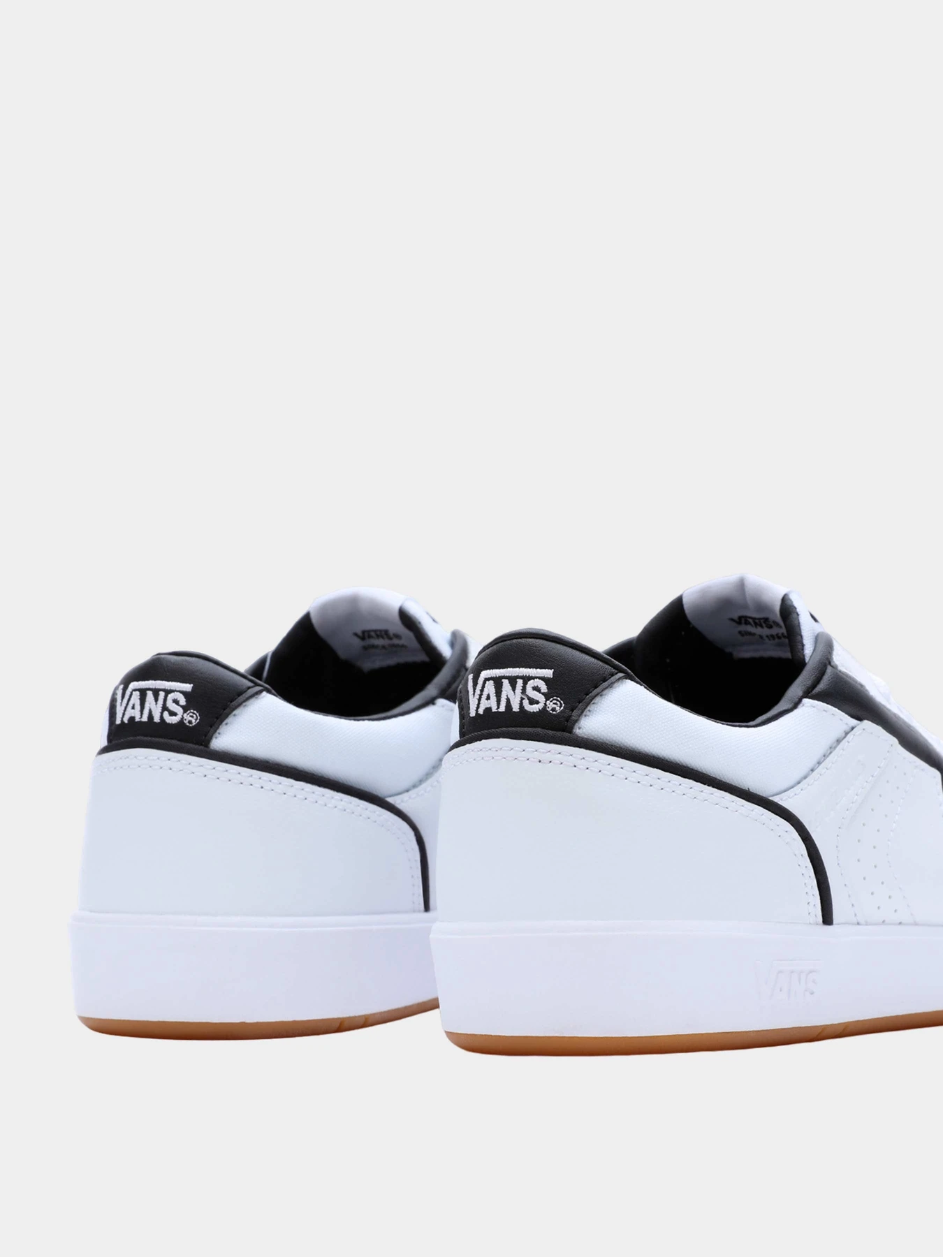 Кроссовки Vans модель VN0007P2TWB1 Фото