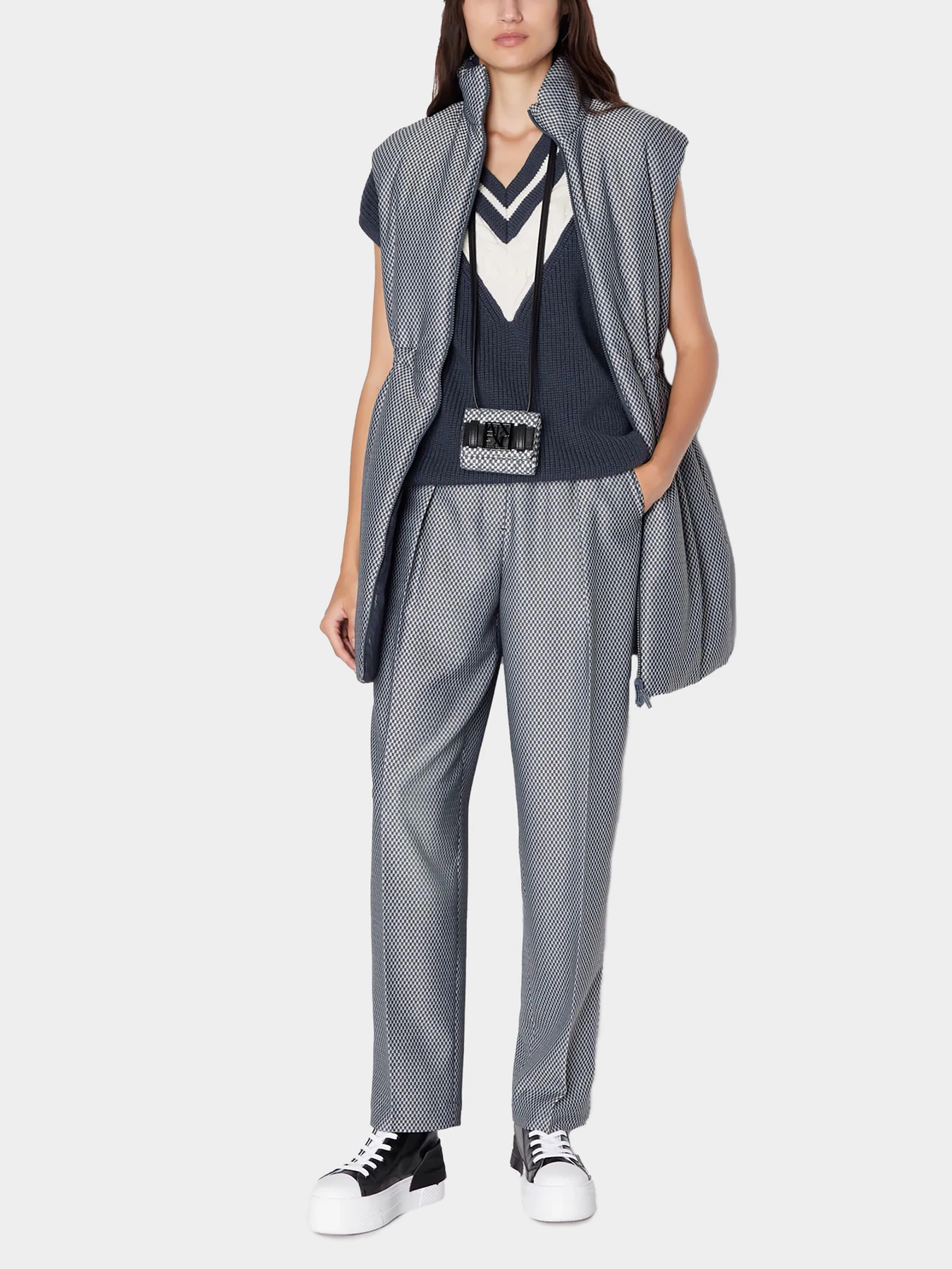 Куртки и дубленки Armani Exchange модель 6RYQ34-YN6MZ-25ES Куртки и дубленки Armani Exchange модель 6RYQ34-YN6MZ-25ES Фото