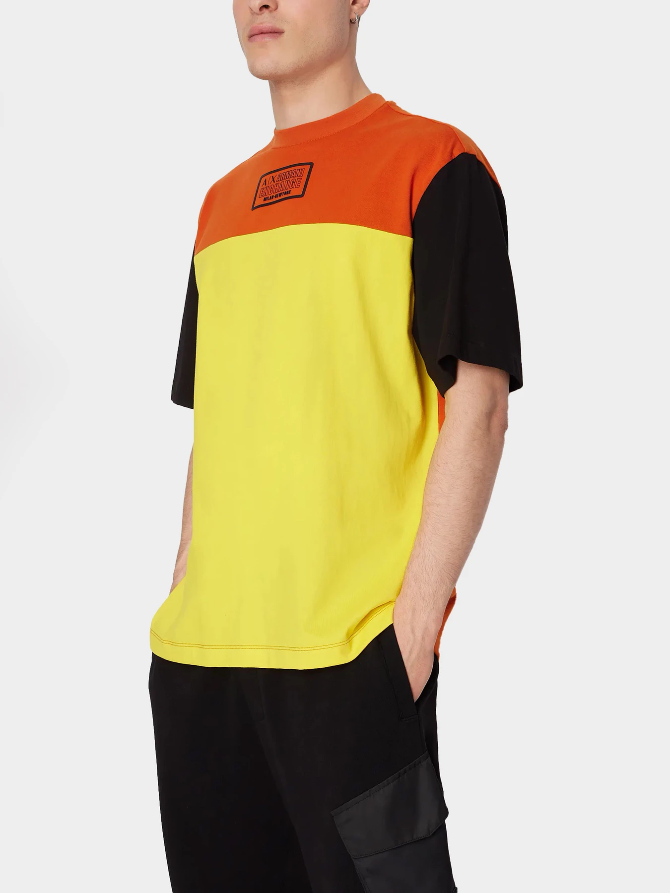Футболки и поло Armani Exchange модель 6RZMHL-ZJDHZ-6482 Фото