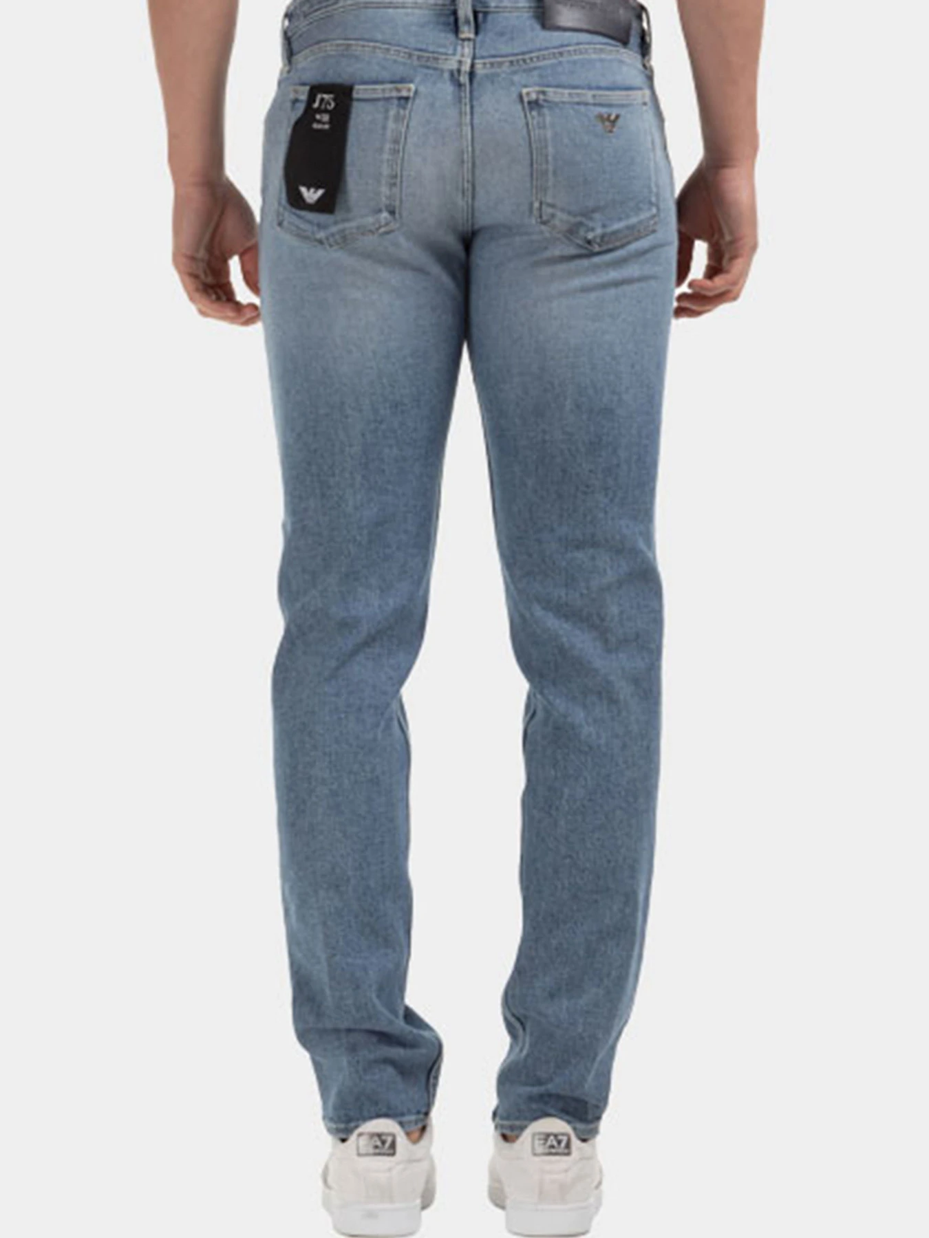 Джинсы Emporio Armani модель 3H1J75-1DE2Z-0943 Джинсы Emporio Armani модель 3H1J75-1DE2Z-0943 Фото
