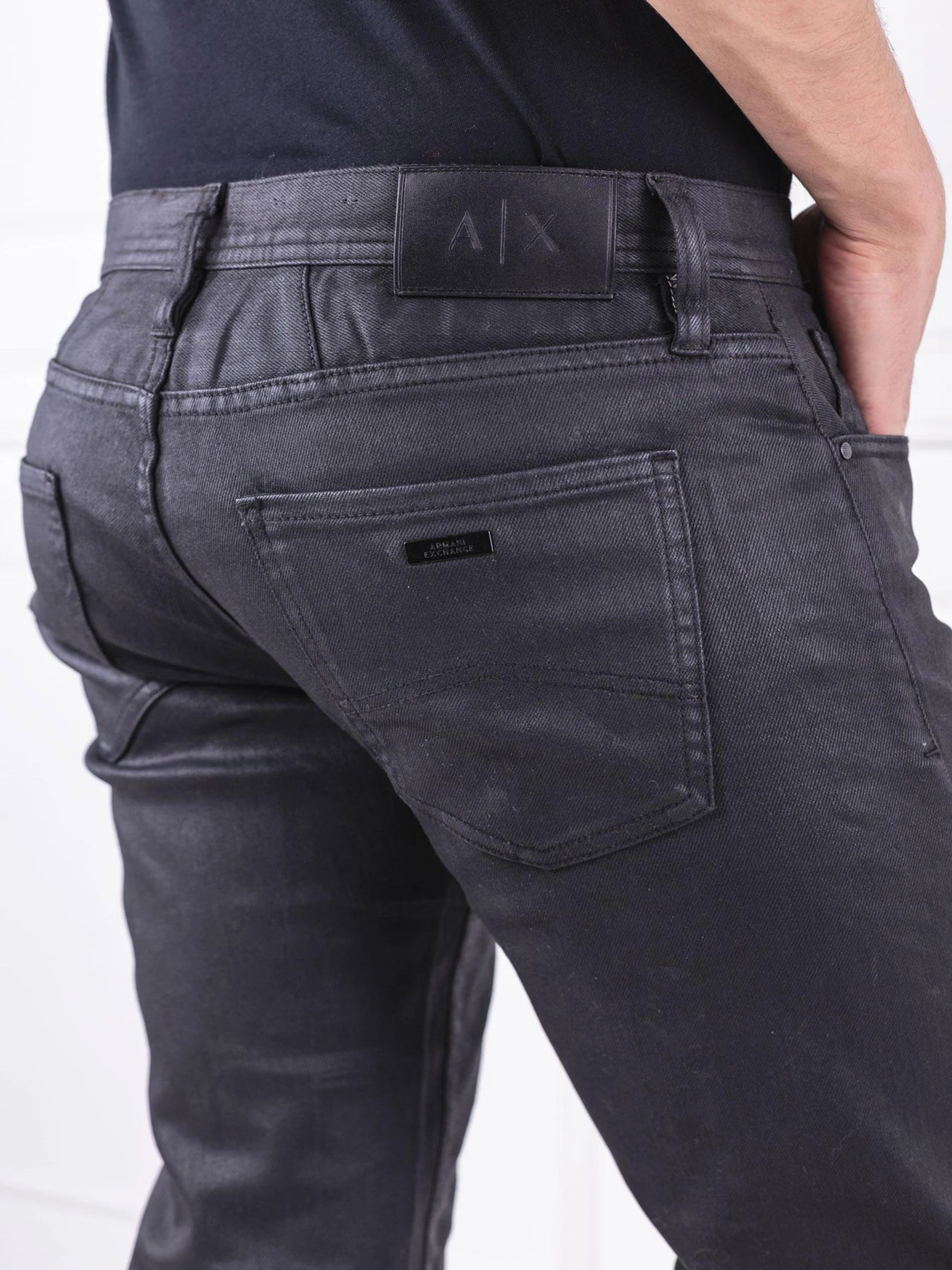 Джинсы Armani Exchange модель 6ZZJ13-Z1FAZ-0204 Джинсы Armani Exchange модель 6ZZJ13-Z1FAZ-0204 Фото