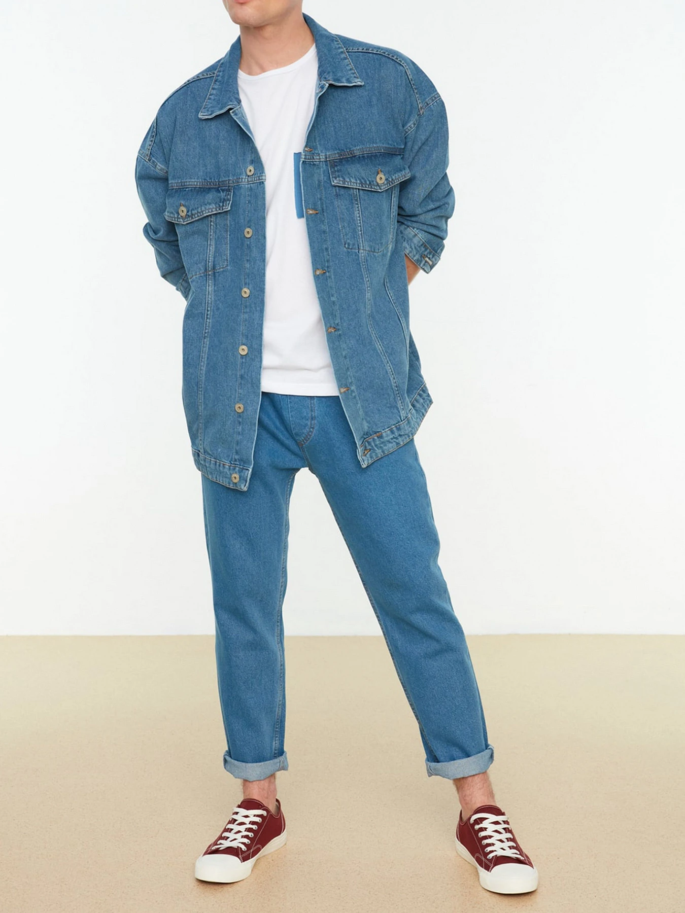 Куртки и дубленки Trendyol модель TMNSS22CE0160/Indigo Фото
