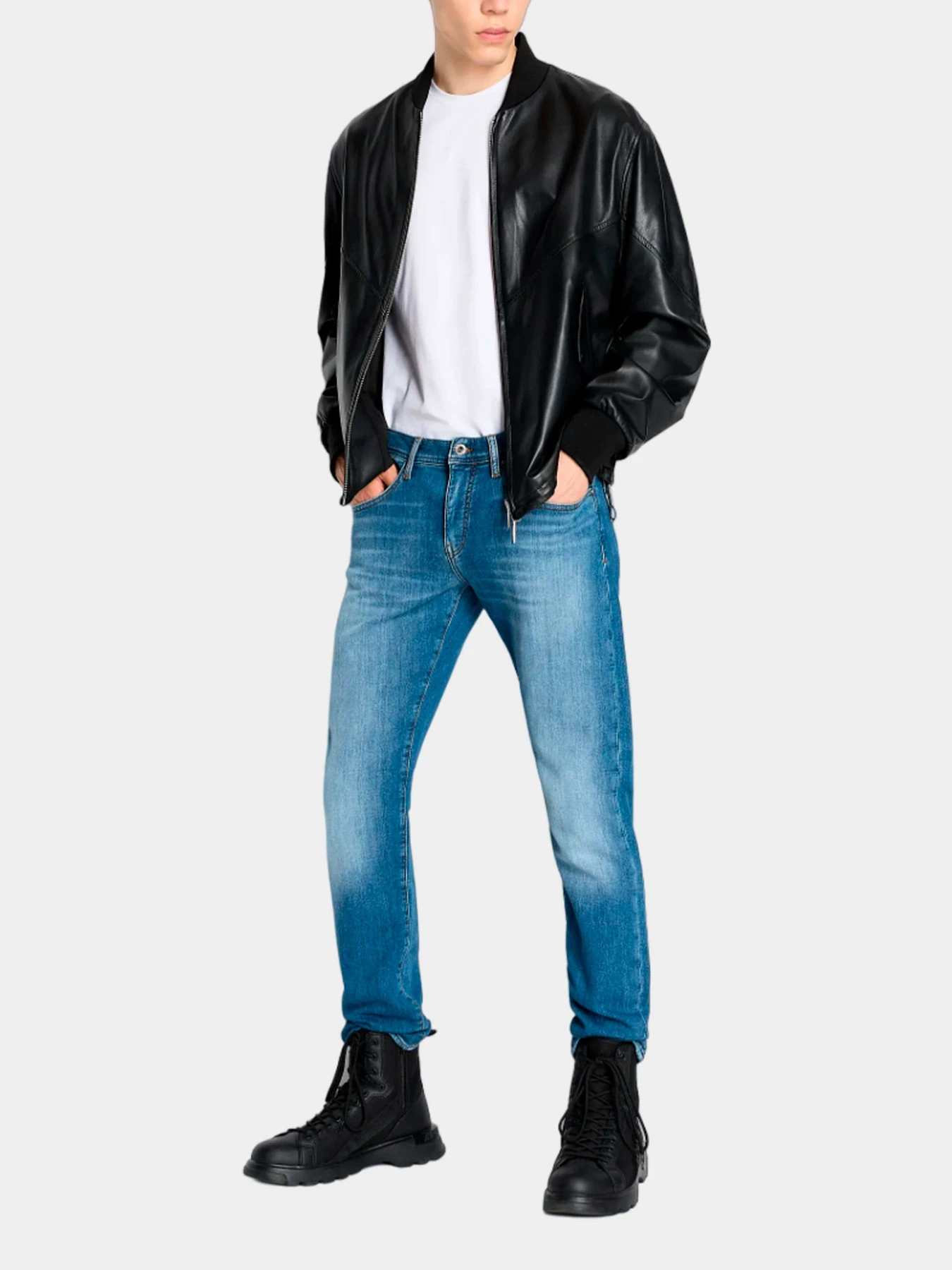 Джинсы Armani Exchange модель 6RZJ13-Z1TTZ-25EV Джинсы Armani Exchange модель 6RZJ13-Z1TTZ-25EV Фото