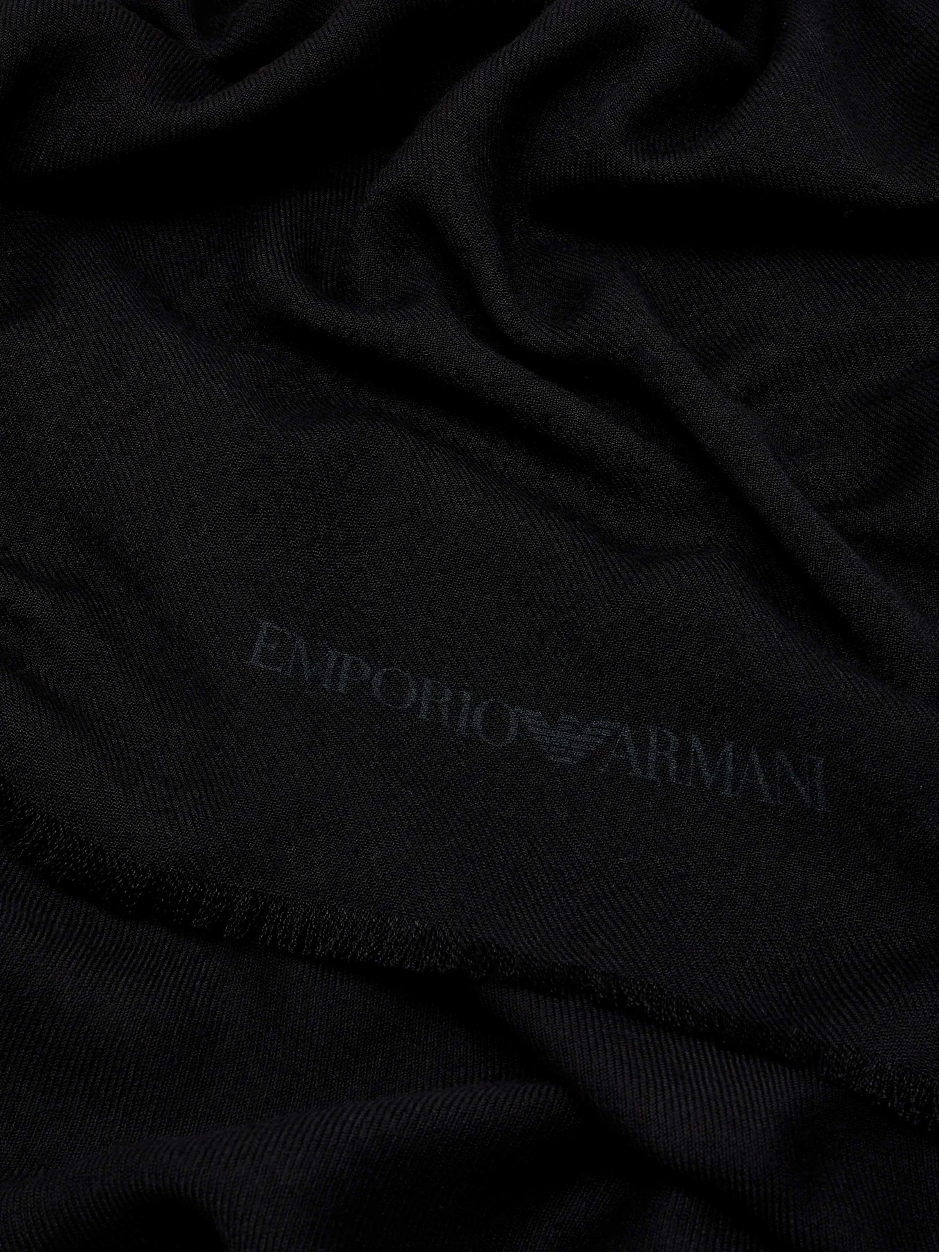 Шарфы и платки Emporio Armani модель 635297-3F322-00020 Фото