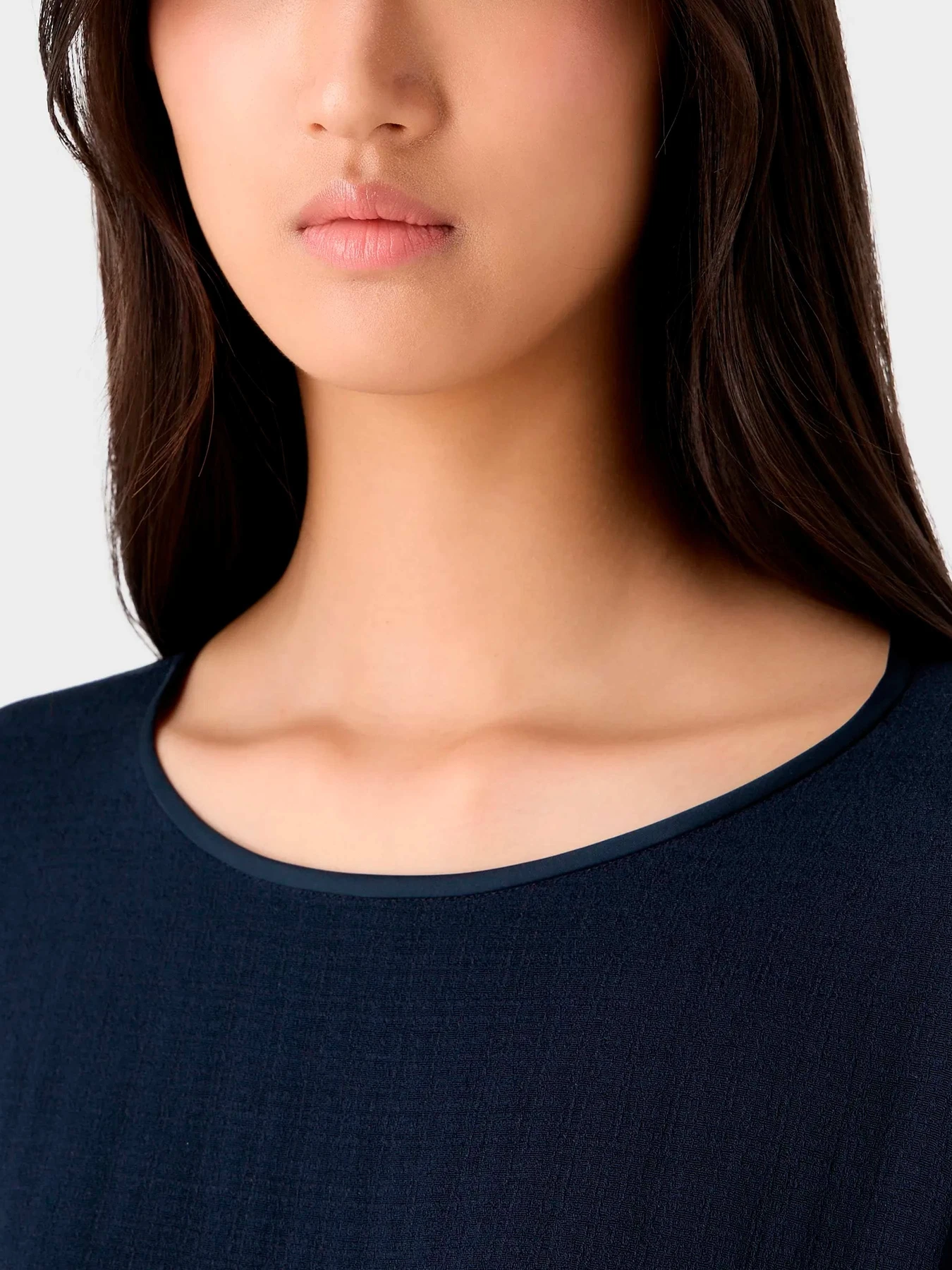 Платья Emporio Armani модель H4NA11-E2111-019 Платья Emporio Armani модель H4NA11-E2111-019 Фото