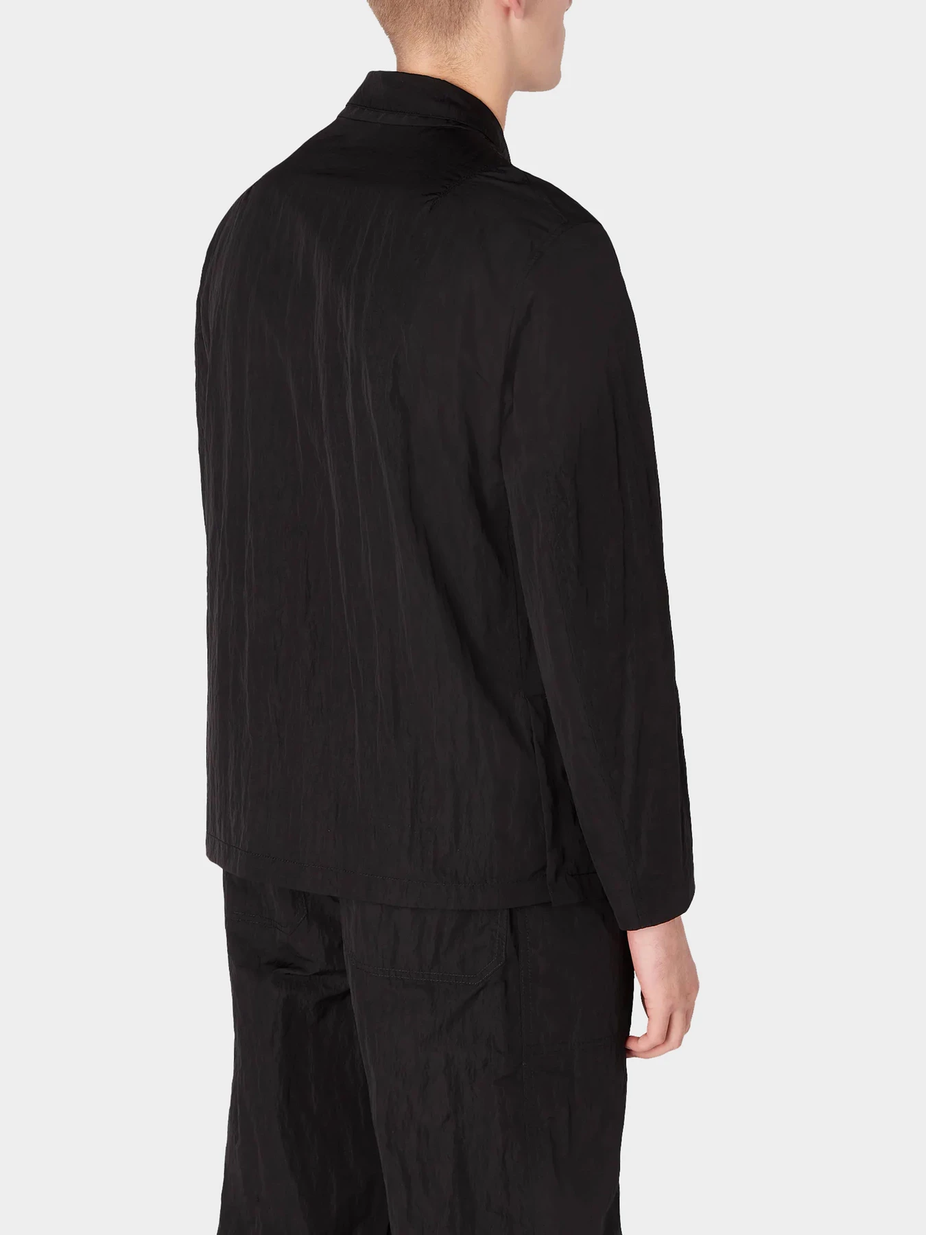 Куртки и дубленки Emporio Armani модель 6R1GQ1-1NZKZ-0999 Куртки и дубленки Emporio Armani модель 6R1GQ1-1NZKZ-0999 Фото