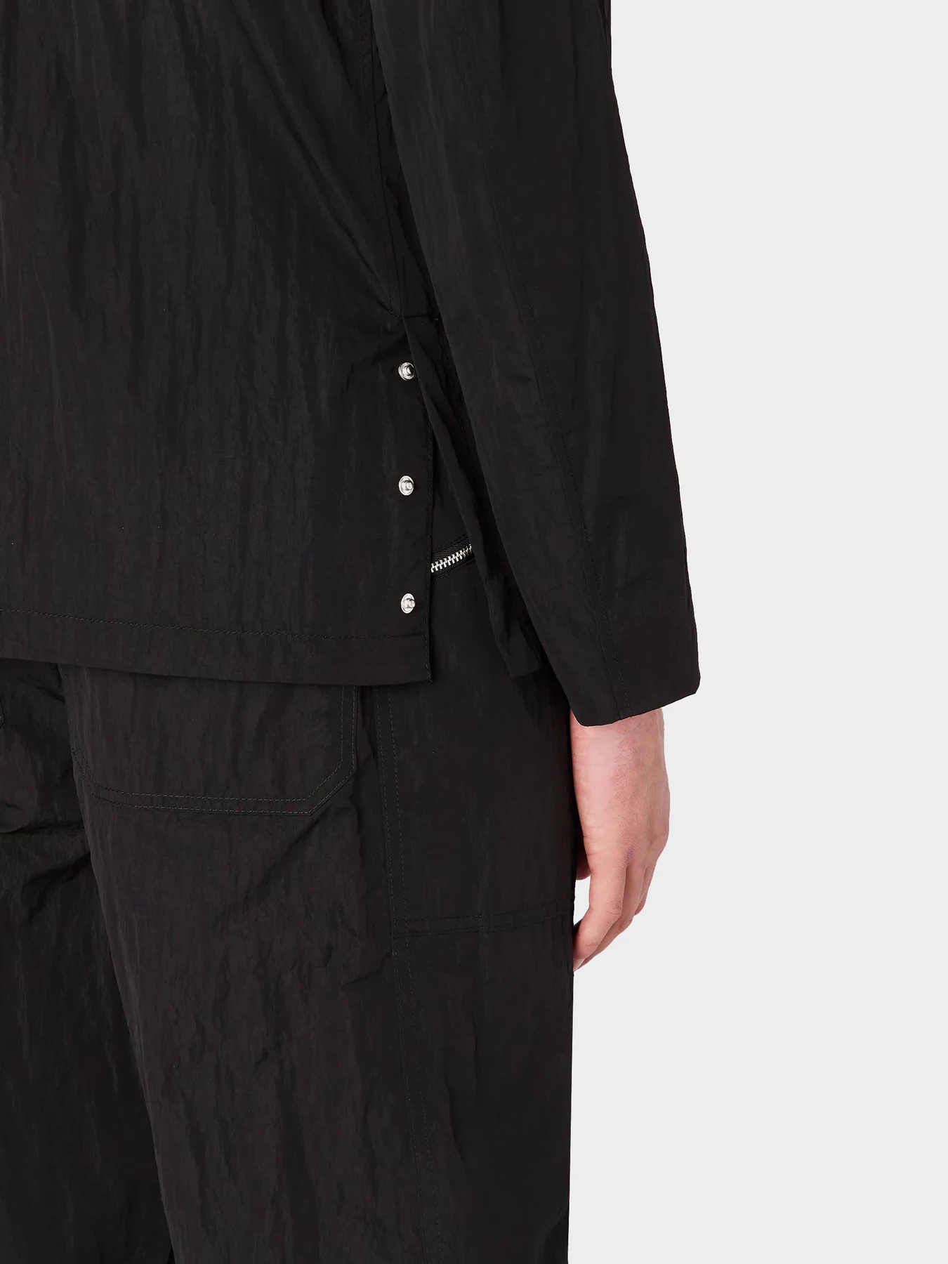 Куртки и дубленки Emporio Armani модель 6R1GQ1-1NZKZ-0999 Куртки и дубленки Emporio Armani модель 6R1GQ1-1NZKZ-0999 Фото