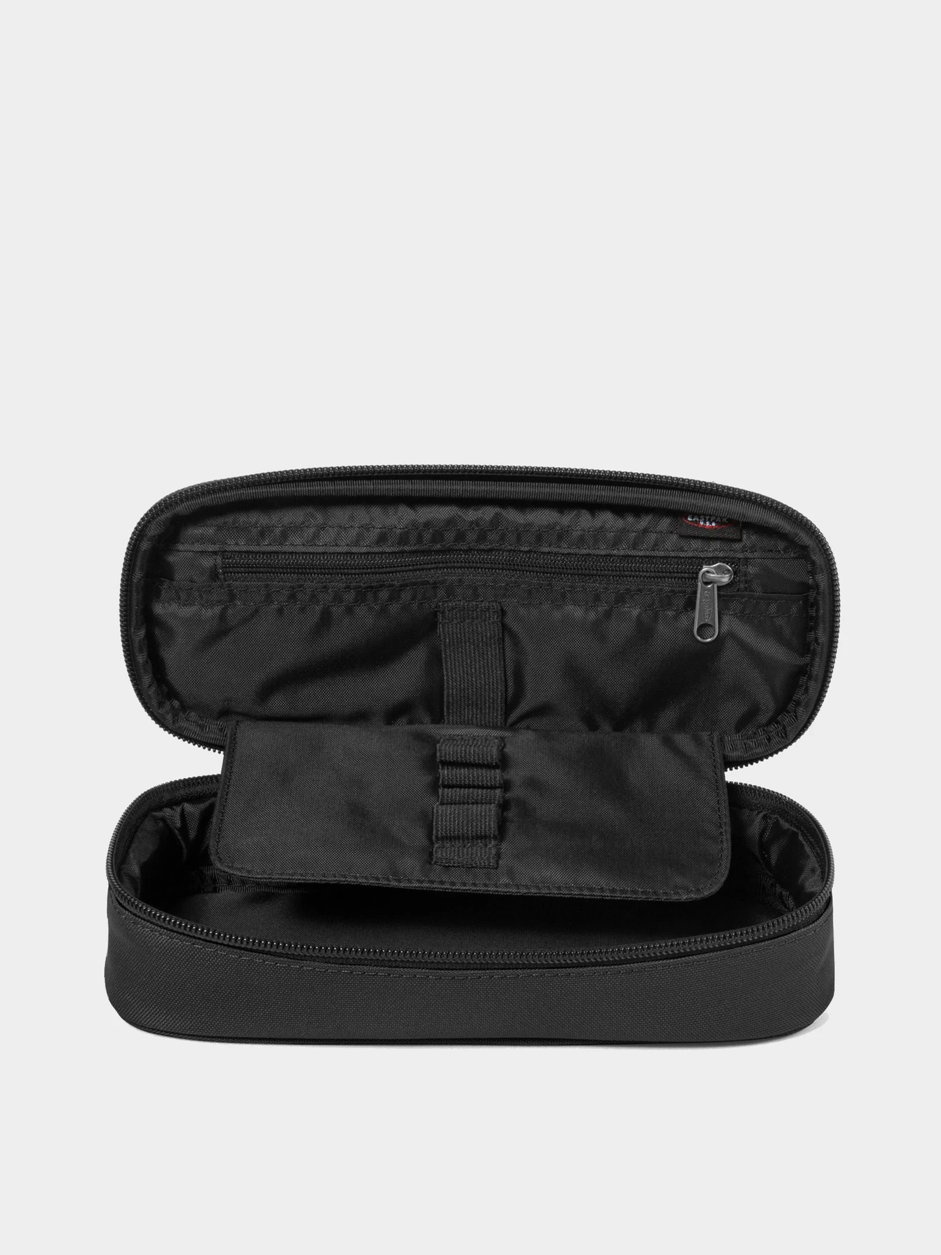 OVAL SINGLE Black EastPak модель EK0007170081 OVAL SINGLE Black EastPak модель EK0007170081 Фото
