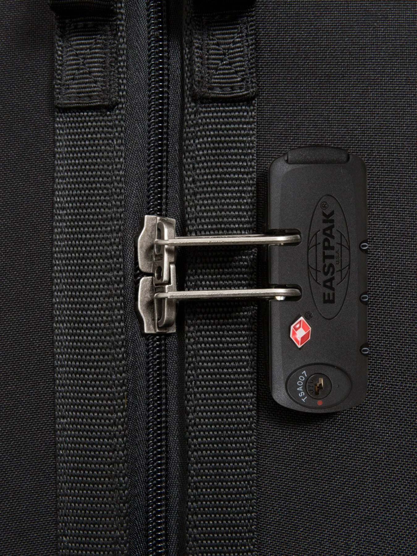 Дорожные сумки и чемоданы EastPak модель EK00073F0081 Дорожные сумки и чемоданы EastPak модель EK00073F0081 Фото