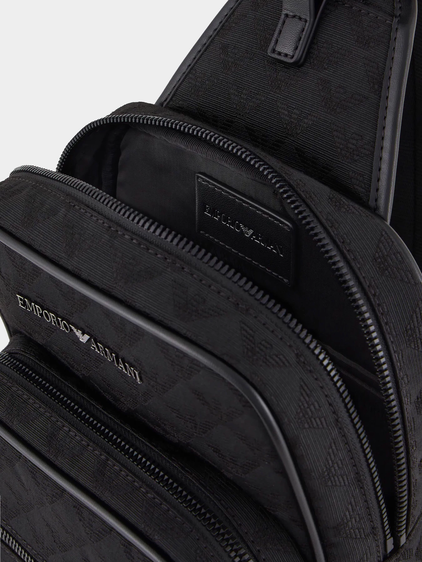 Сумки Emporio Armani модель Y4O419-Y022V-81336 Фото