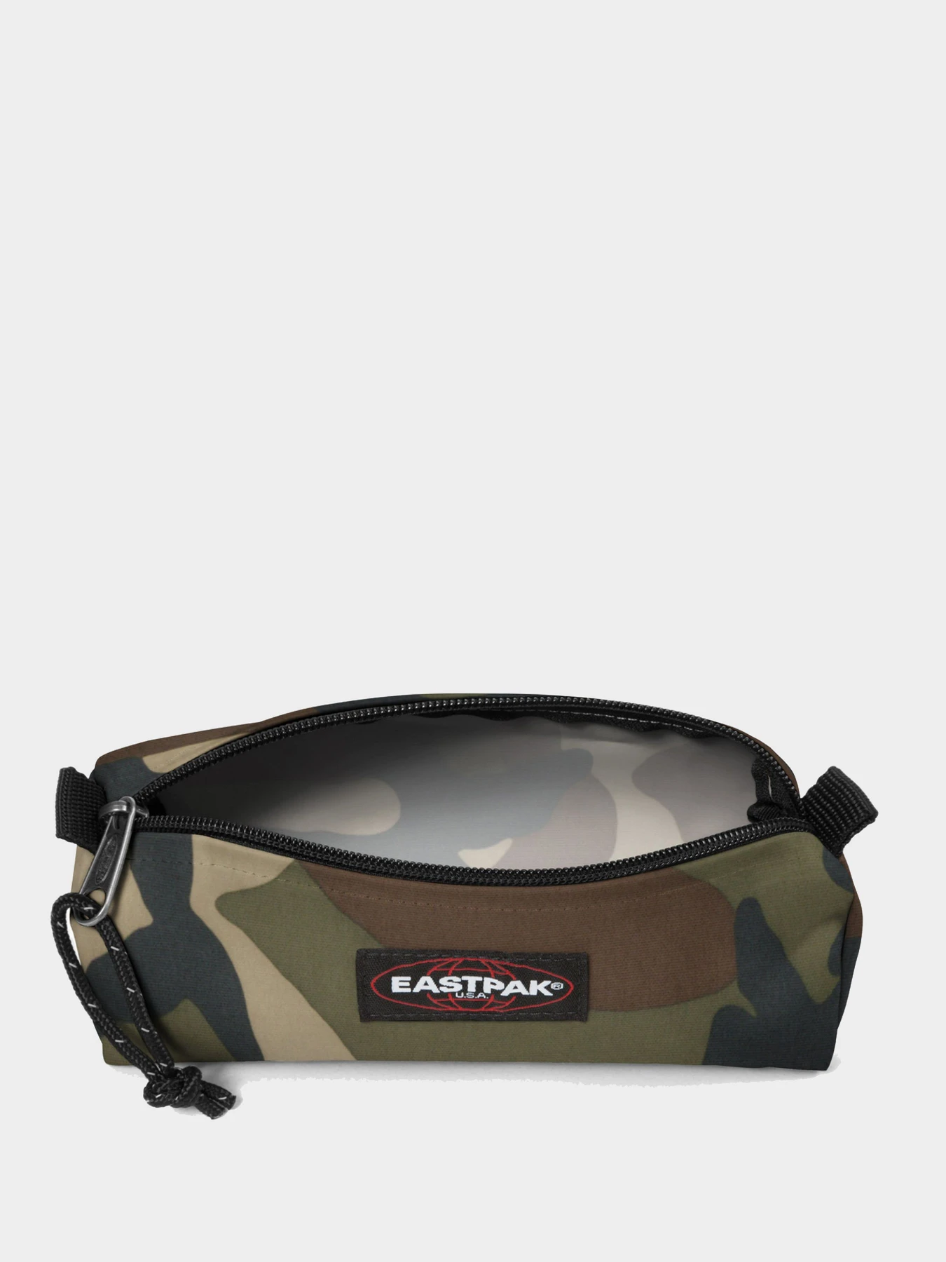 BENCHMARK SINGLE Camo EastPak модель EK0003721811 BENCHMARK SINGLE Camo EastPak модель EK0003721811 Фото
