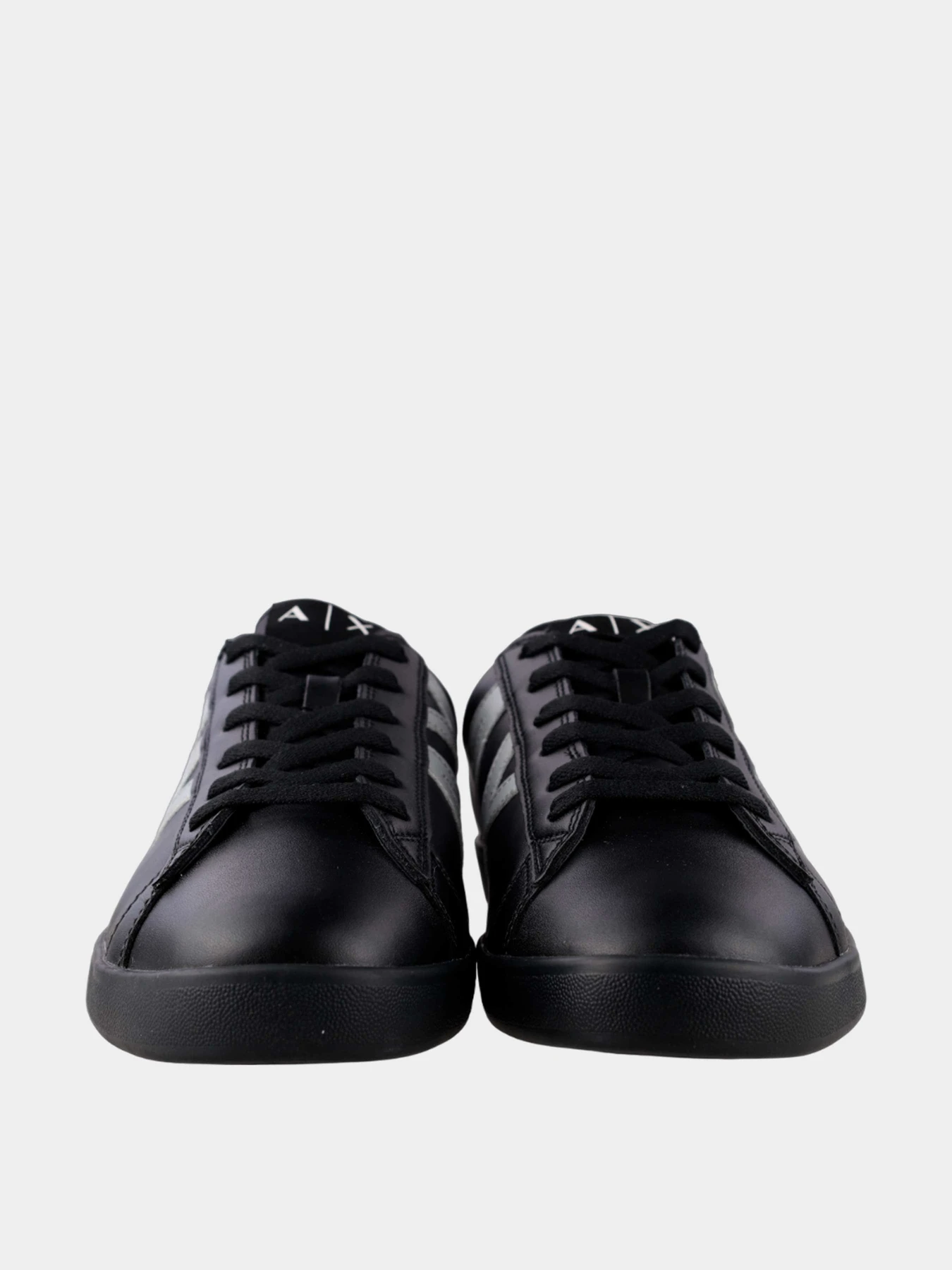 Кроссовки Armani Exchange модель XUX016-XCC71-T140 Кроссовки Armani Exchange модель XUX016-XCC71-T140 Фото