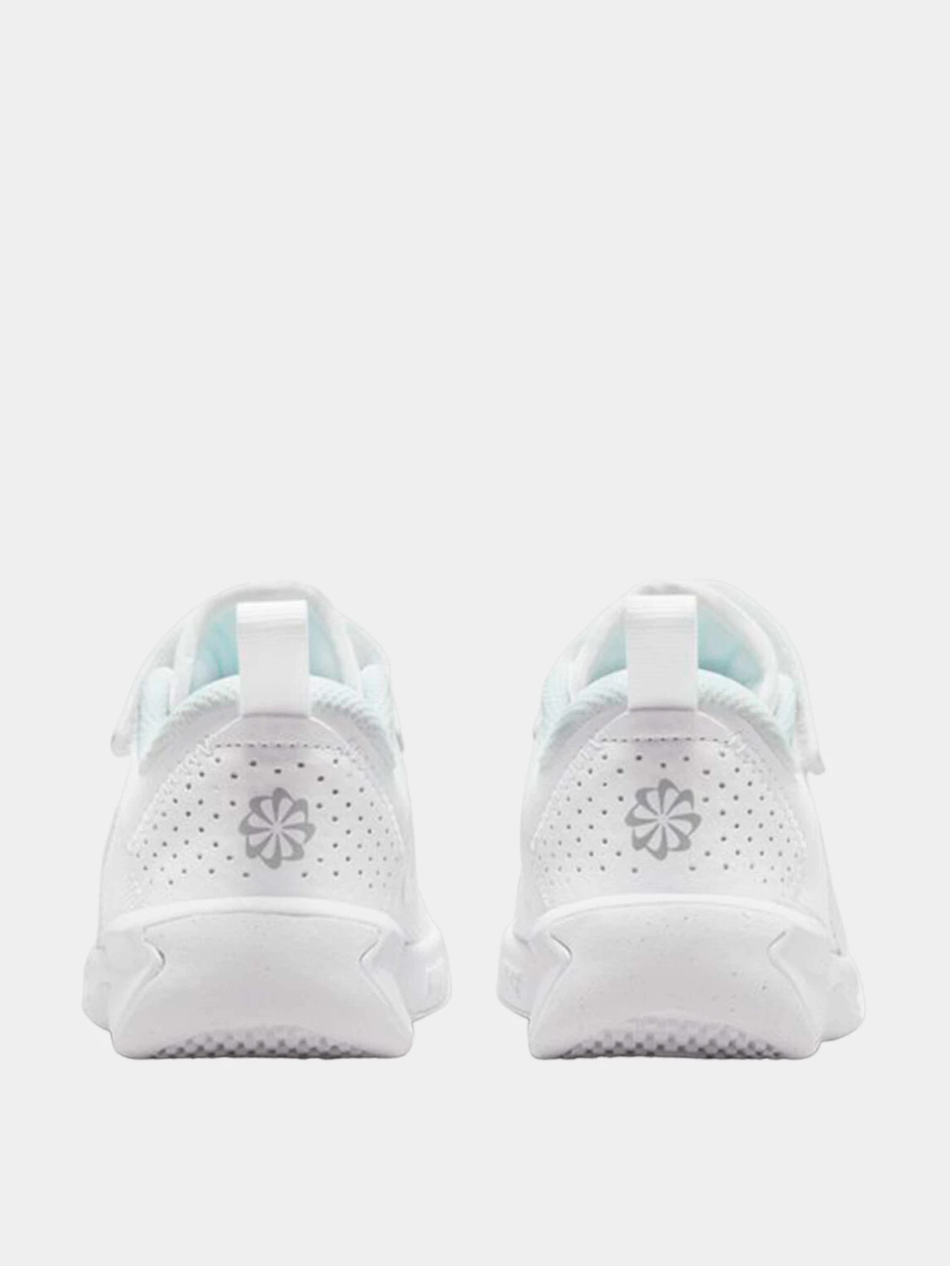 Кроссовки NIKE модель DM9026-100 Кроссовки NIKE модель DM9026-100 Фото