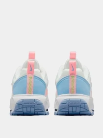 Кроссовки NIKE модель DX3705-100 Фото
