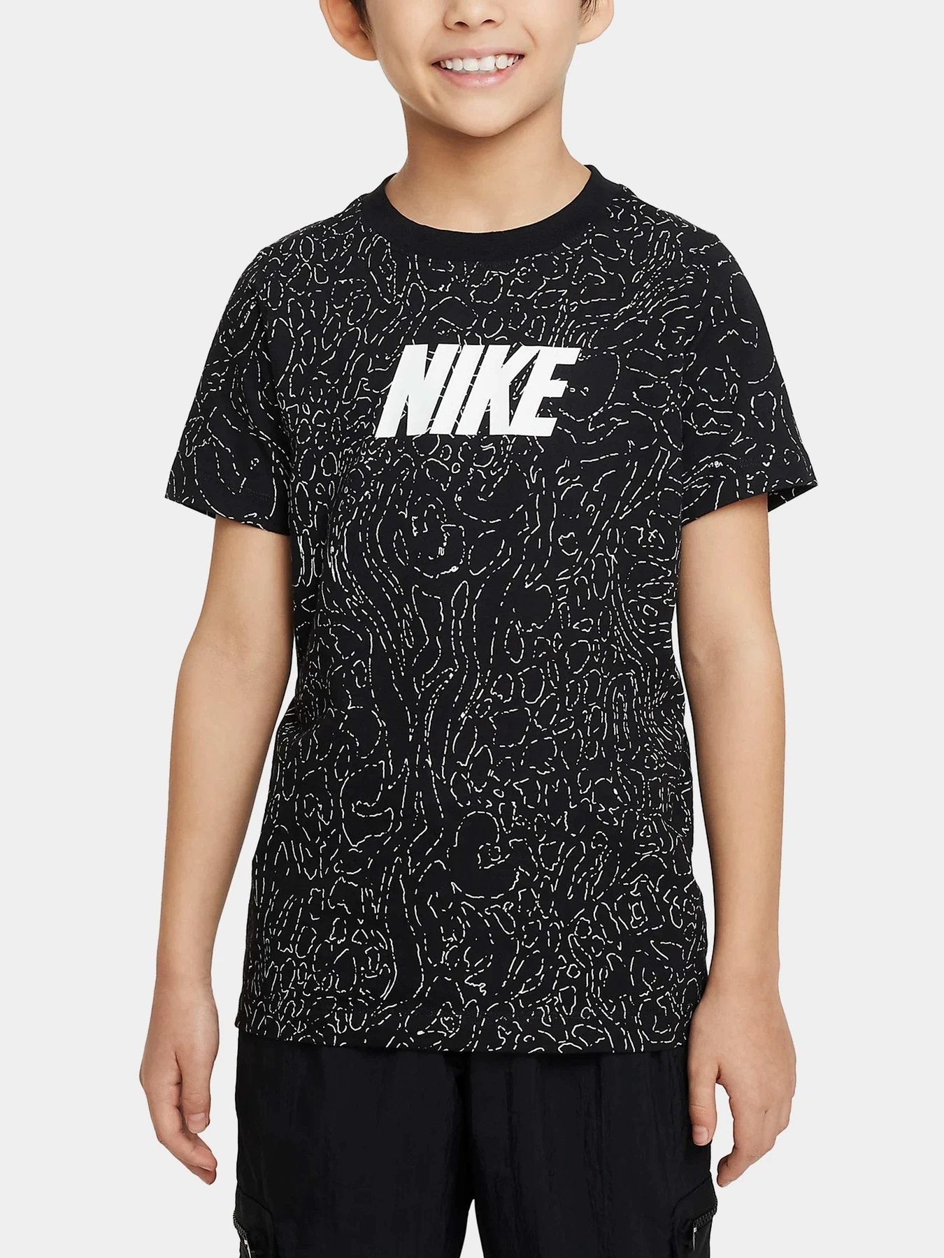 Футболки и поло NIKE модель FD0831-010 Футболки и поло NIKE модель FD0831-010 Фото