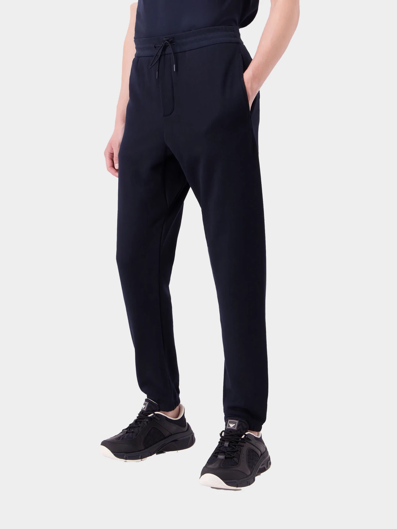 Брюки Emporio Armani модель 6R1PU3-1JWPZ-0920 Брюки Emporio Armani модель 6R1PU3-1JWPZ-0920 Фото