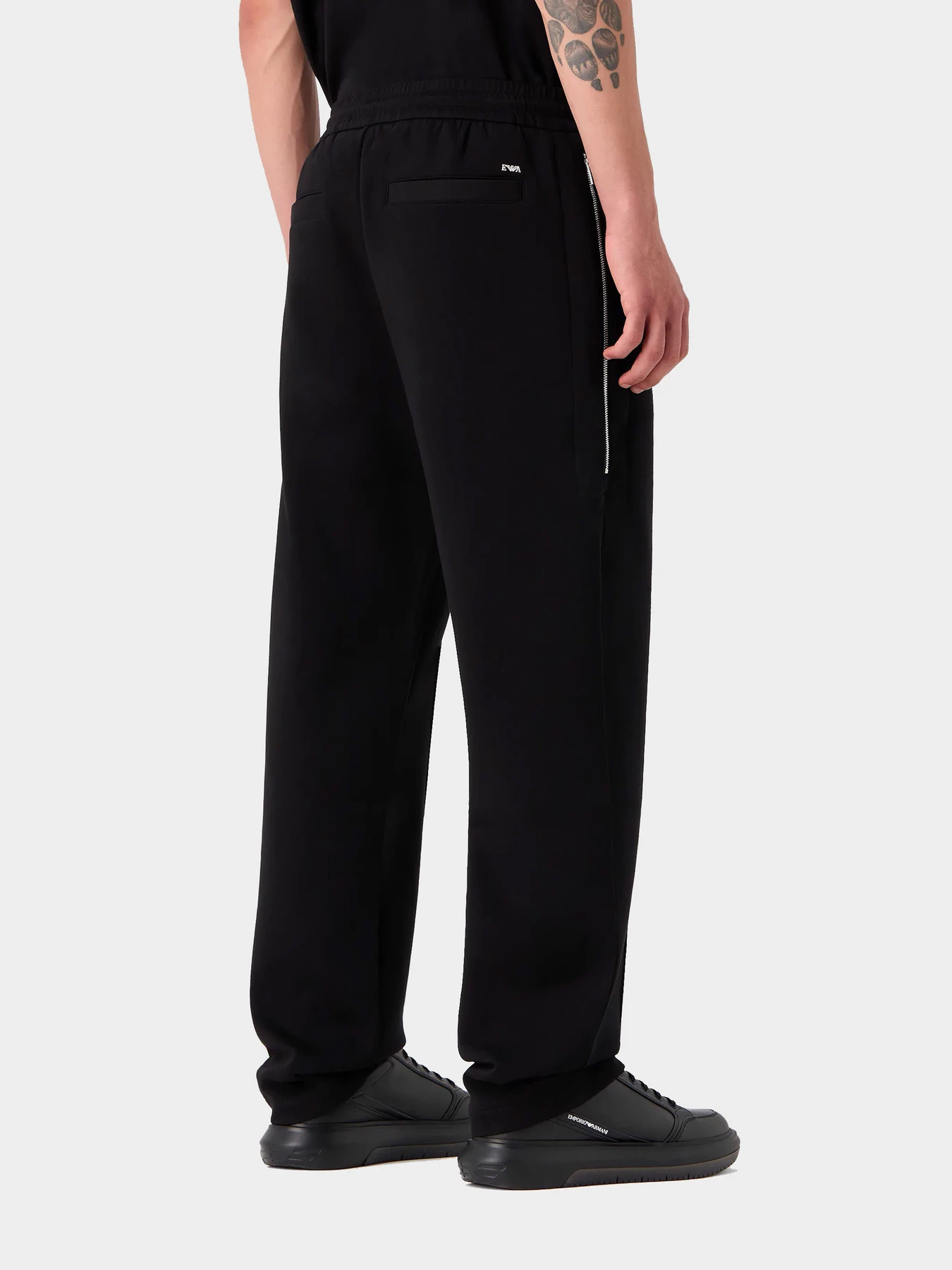 Брюки Emporio Armani модель 6R1PU2-1JHSZ-0999 Брюки Emporio Armani модель 6R1PU2-1JHSZ-0999 Фото
