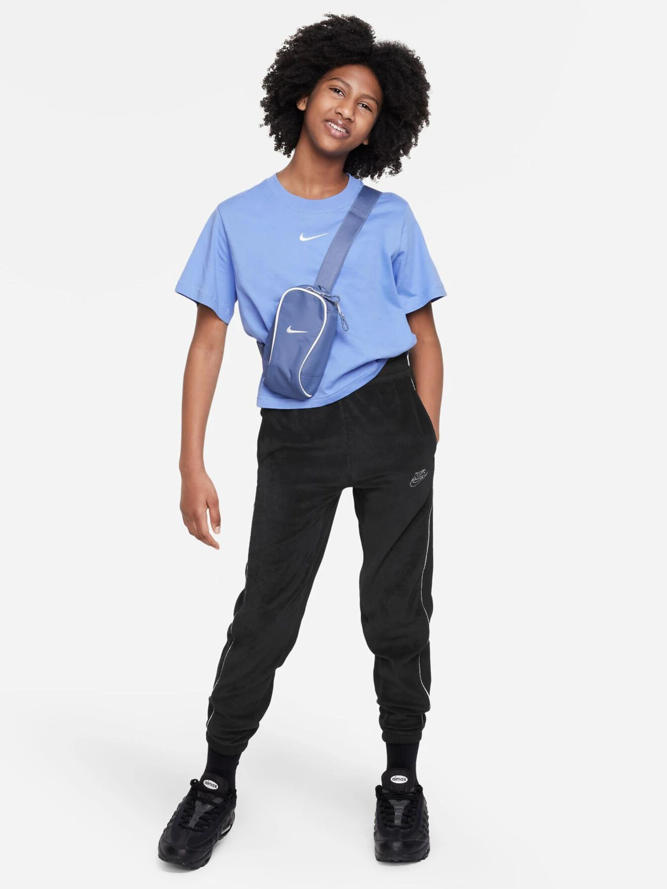 Футболки и поло NIKE модель DH5750-450 Футболки и поло NIKE модель DH5750-450 Фото