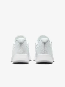 Кроссовки NIKE модель DV7786-101 Фото