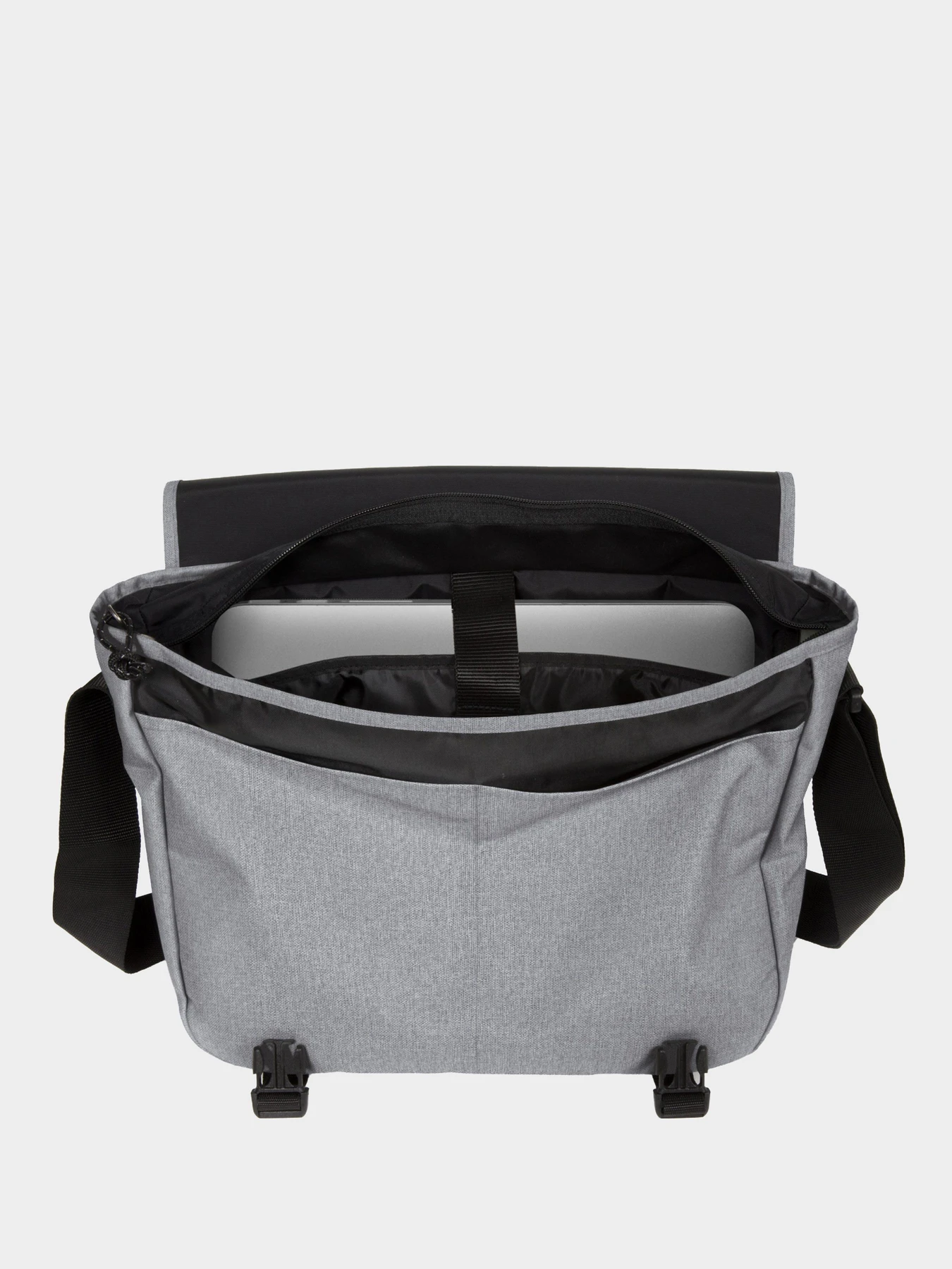Сумки EastPak модель EK00026E3631 Сумки EastPak модель EK00026E3631 Фото