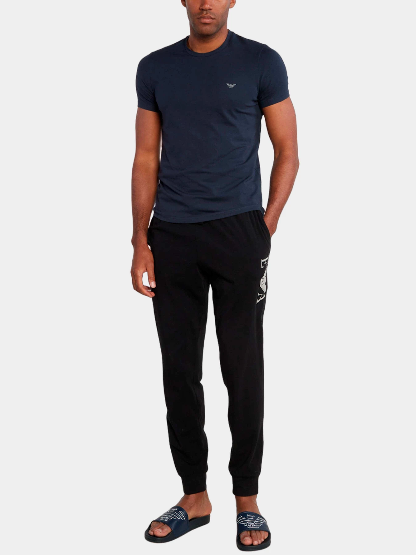 Футболки и поло Emporio Armani модель 111267-3F720-70835 Футболки и поло Emporio Armani модель 111267-3F720-70835 Фото
