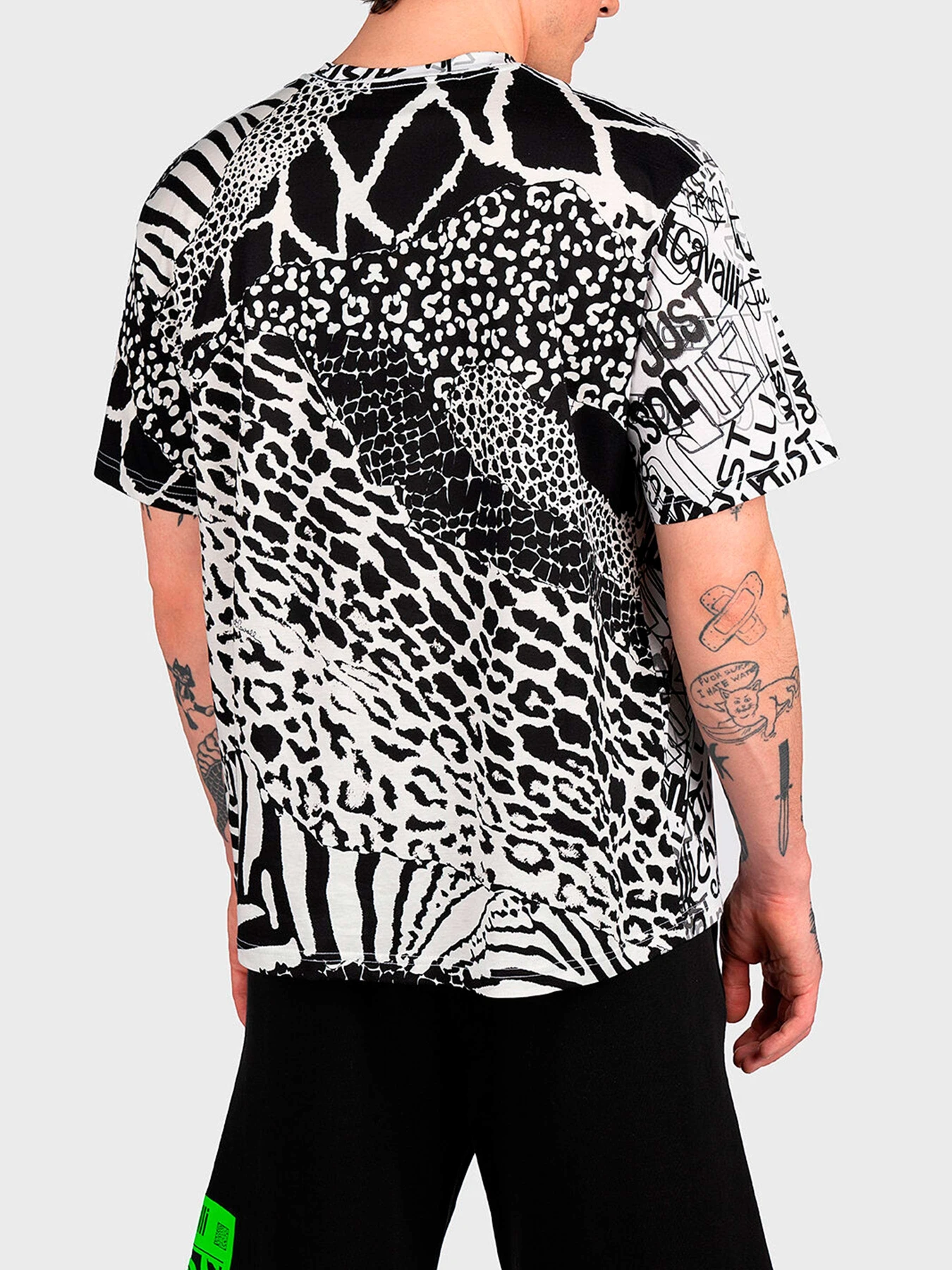 Футболки и поло Just Cavalli модель 74OBH6R5-JS182-003 Футболки и поло Just Cavalli модель 74OBH6R5-JS182-003 Фото