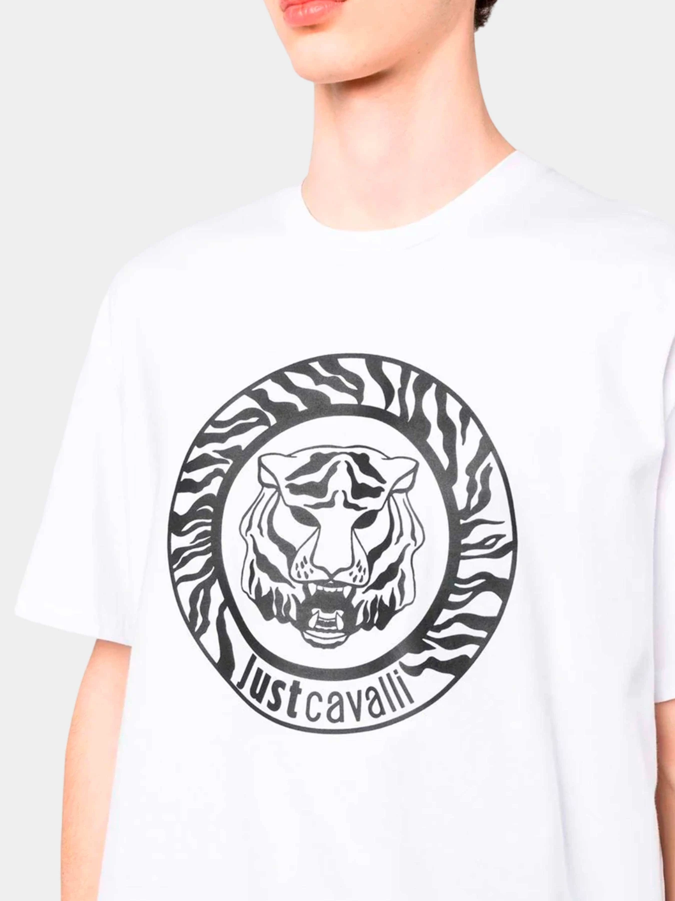 Футболки и поло Just Cavalli модель 74OBHF04-CJ200-003 Футболки и поло Just Cavalli модель 74OBHF04-CJ200-003 Фото