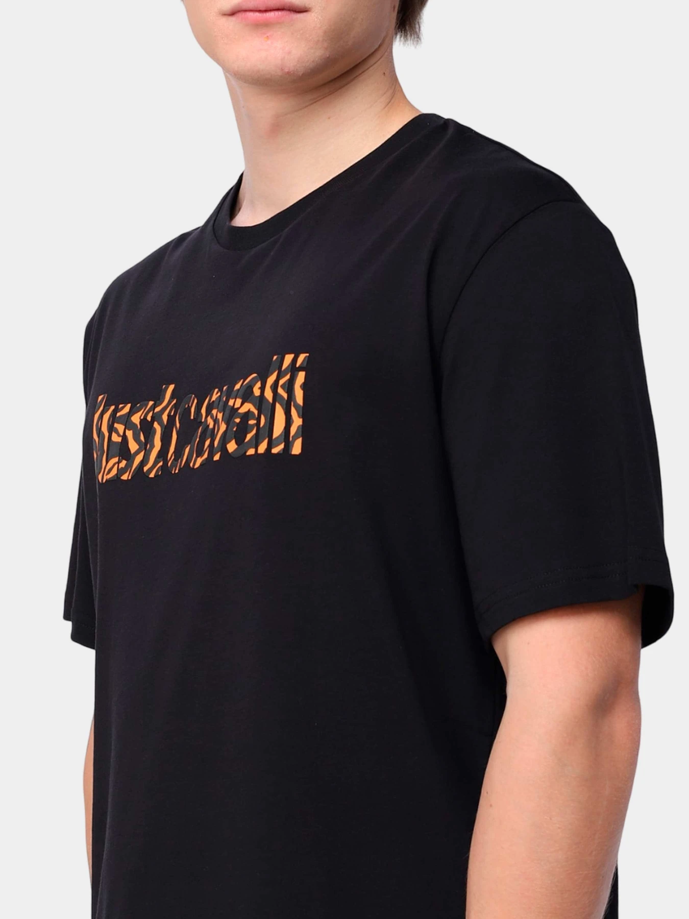 Футболки и поло Just Cavalli модель 74OBHG02-CJ300-899 Футболки и поло Just Cavalli модель 74OBHG02-CJ300-899 Фото