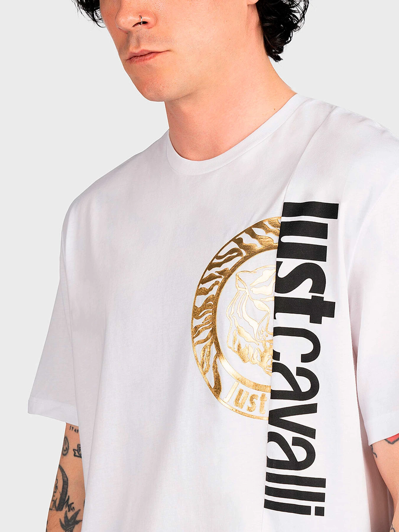 Футболки и поло Just Cavalli модель 74OBHF05-CJ200-003 Футболки и поло Just Cavalli модель 74OBHF05-CJ200-003 Фото