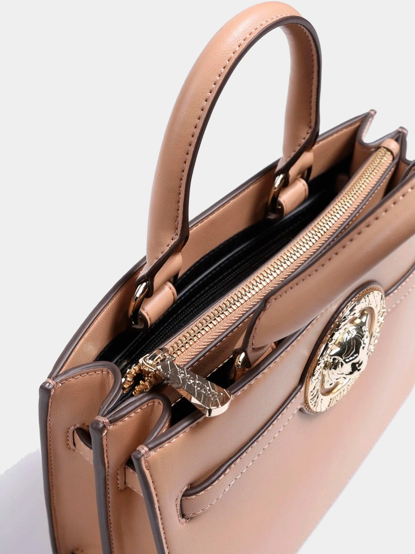 Сумки Just Cavalli модель 74RB4B16-ZS796-717 Сумки Just Cavalli модель 74RB4B16-ZS796-717 Фото