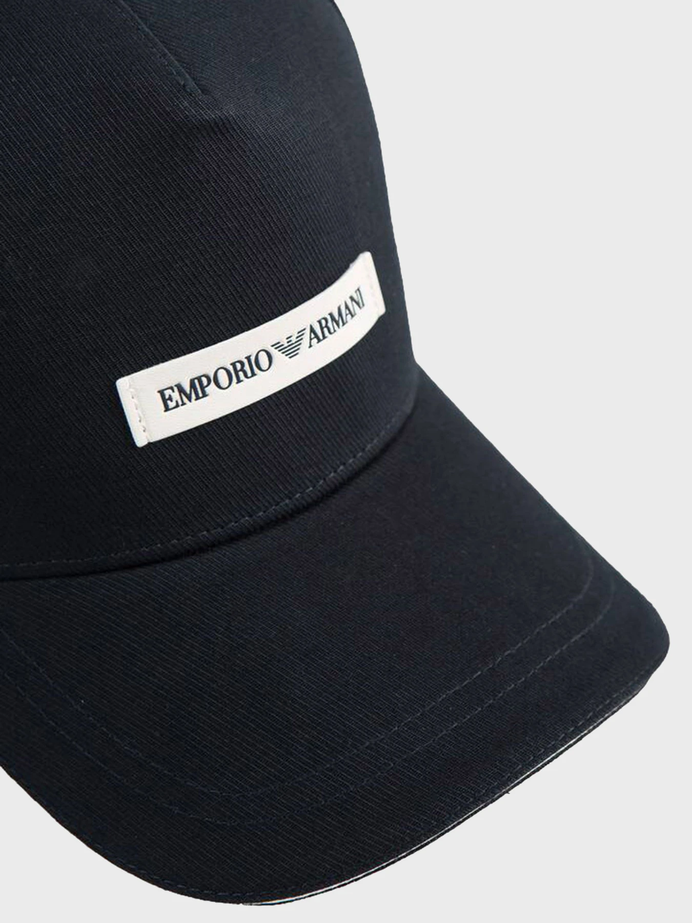 Шапки и кепки Emporio Armani модель 627921-CC991-00035 Шапки и кепки Emporio Armani модель 627921-CC991-00035 Фото