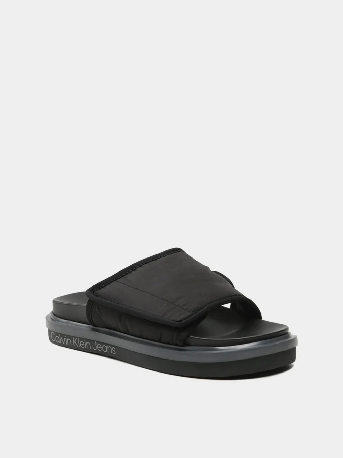 Шлёпанцы Calvin Klein модель YM0YM00644-0GP Фото