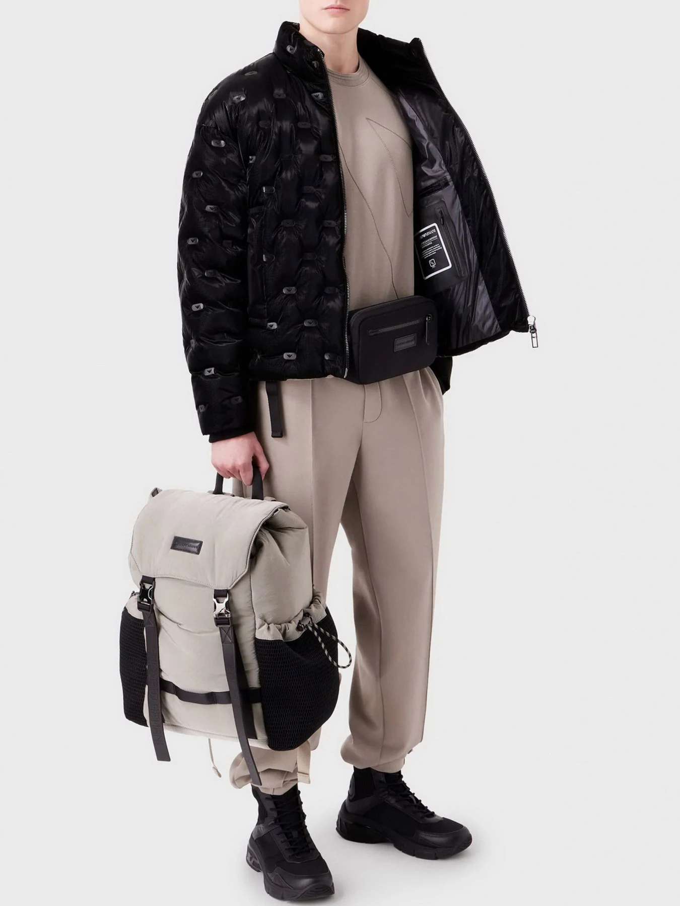 Куртки и дубленки Emporio Armani модель 6R1B88-1NDGZ-0999 Куртки и дубленки Emporio Armani модель 6R1B88-1NDGZ-0999 Фото