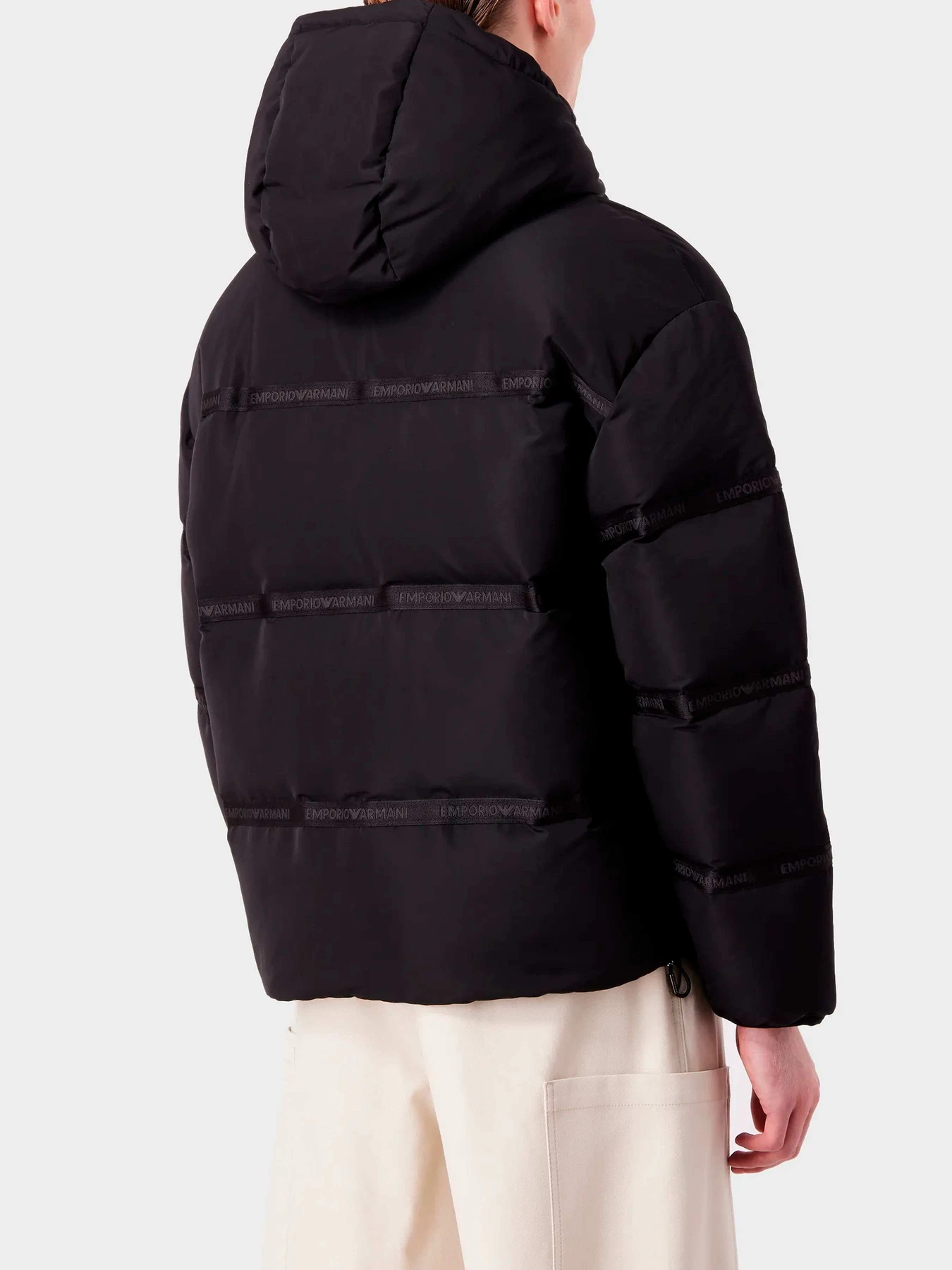 Куртки и дубленки Emporio Armani модель 6R1B90-1NCFZ-0999 Куртки и дубленки Emporio Armani модель 6R1B90-1NCFZ-0999 Фото