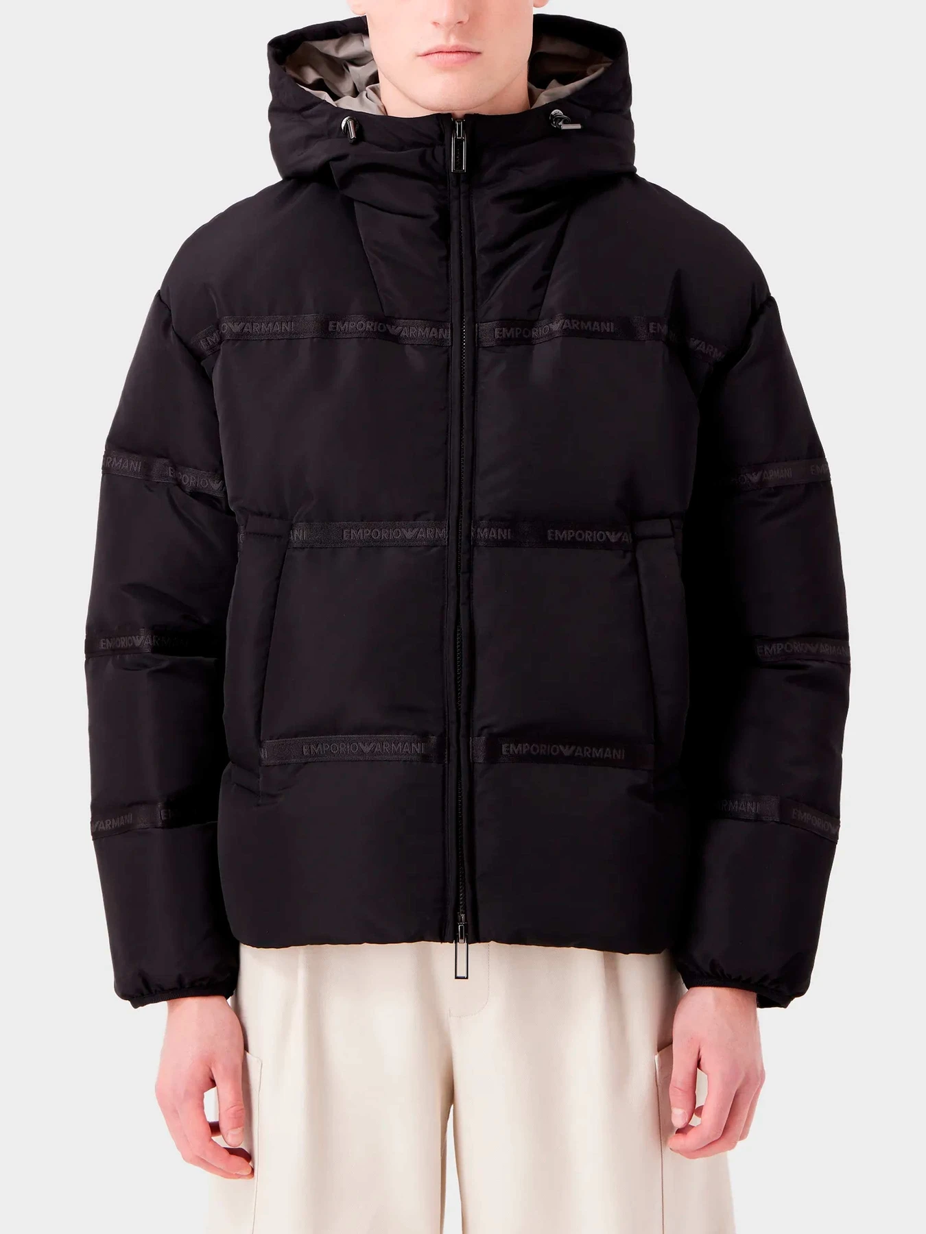 Куртки и дубленки Emporio Armani модель 6R1B90-1NCFZ-0999 Куртки и дубленки Emporio Armani модель 6R1B90-1NCFZ-0999 Фото