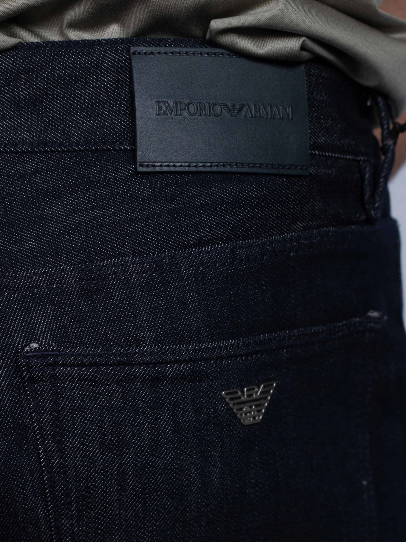 Джинсы Emporio Armani модель 6R1J72-1DQWZ-0941 Джинсы Emporio Armani модель 6R1J72-1DQWZ-0941 Фото