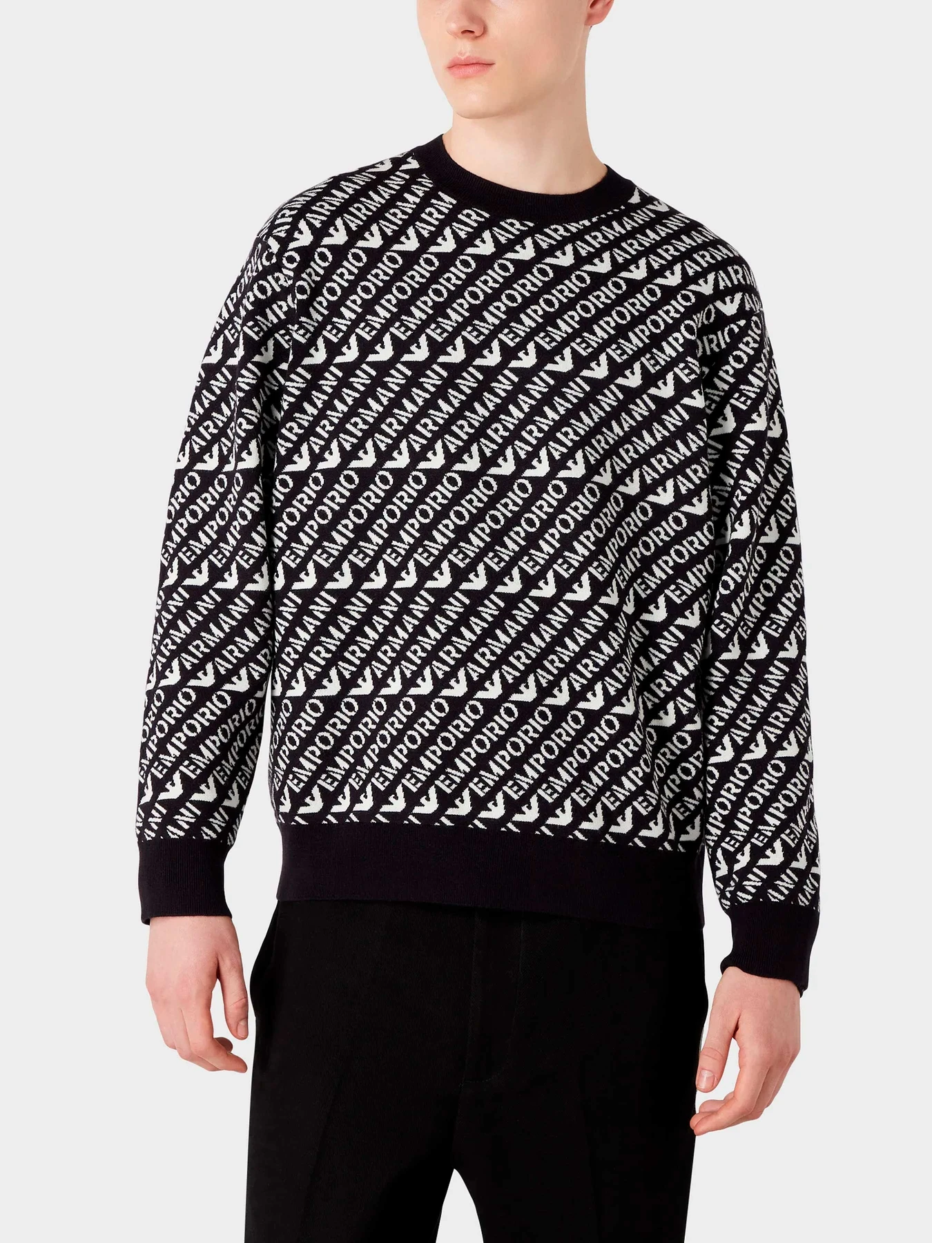 Худи и свитшоты Emporio Armani модель 6R1MU2-1MMKZ-F905 Худи и свитшоты Emporio Armani модель 6R1MU2-1MMKZ-F905 Фото