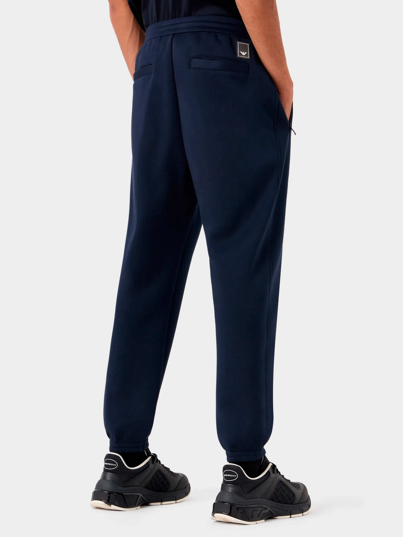 Брюки Emporio Armani модель 6R1PQ0-1JNWZ-09B3 Брюки Emporio Armani модель 6R1PQ0-1JNWZ-09B3 Фото