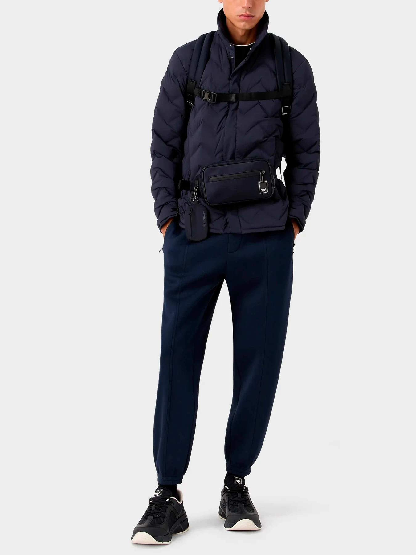Брюки Emporio Armani модель 6R1PQ0-1JNWZ-09B3 Брюки Emporio Armani модель 6R1PQ0-1JNWZ-09B3 Фото