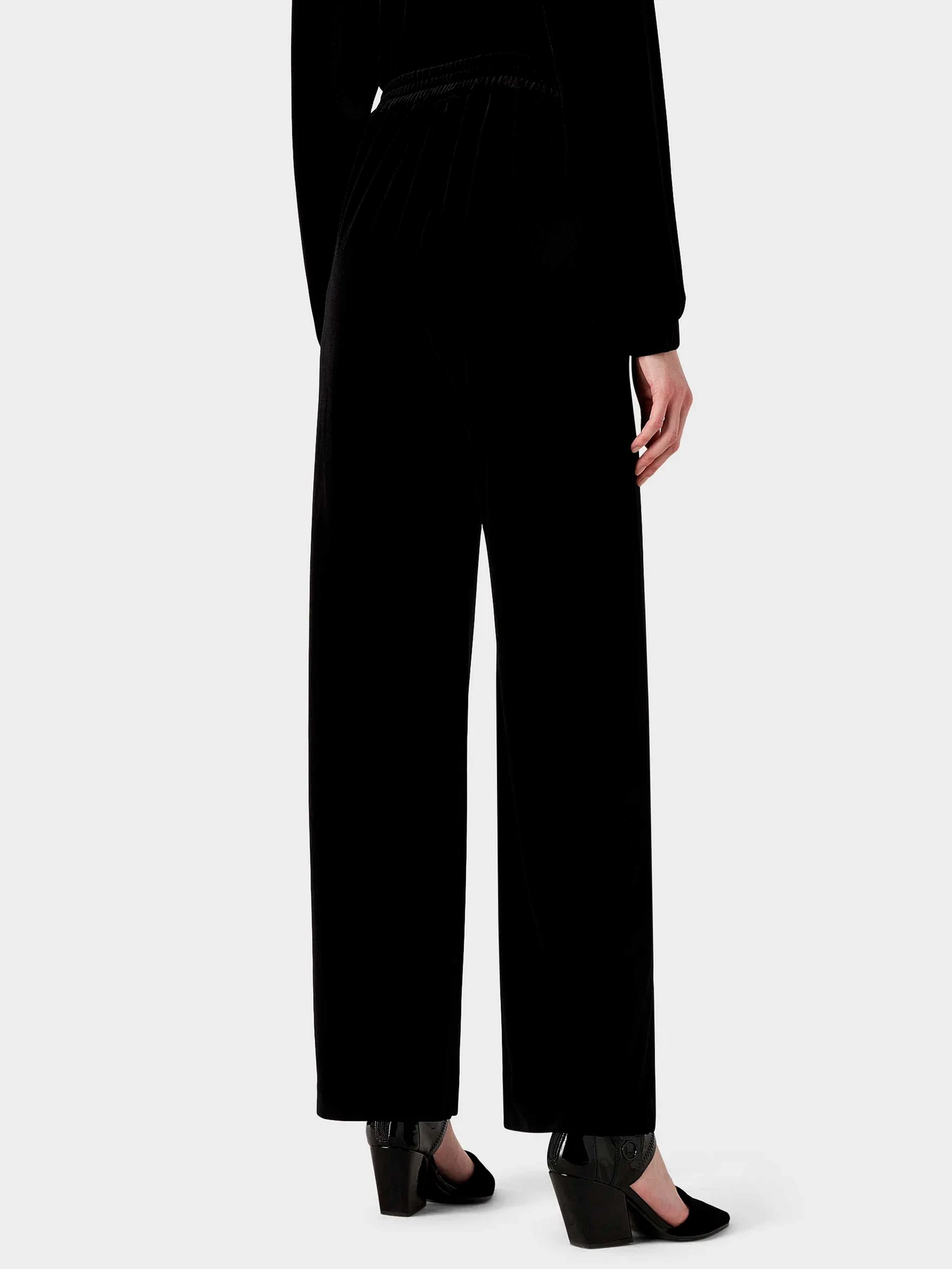 Брюки Emporio Armani модель 6R2P6D-2JVZZ-0999 Брюки Emporio Armani модель 6R2P6D-2JVZZ-0999 Фото
