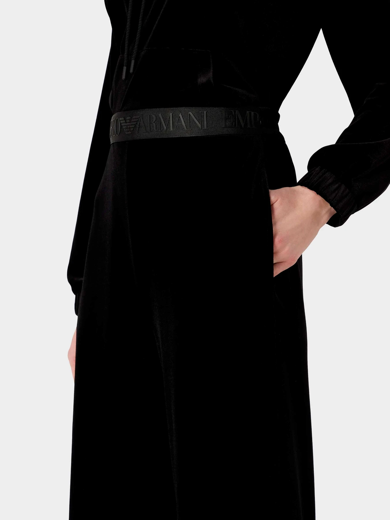 Брюки Emporio Armani модель 6R2P6D-2JVZZ-0999 Брюки Emporio Armani модель 6R2P6D-2JVZZ-0999 Фото