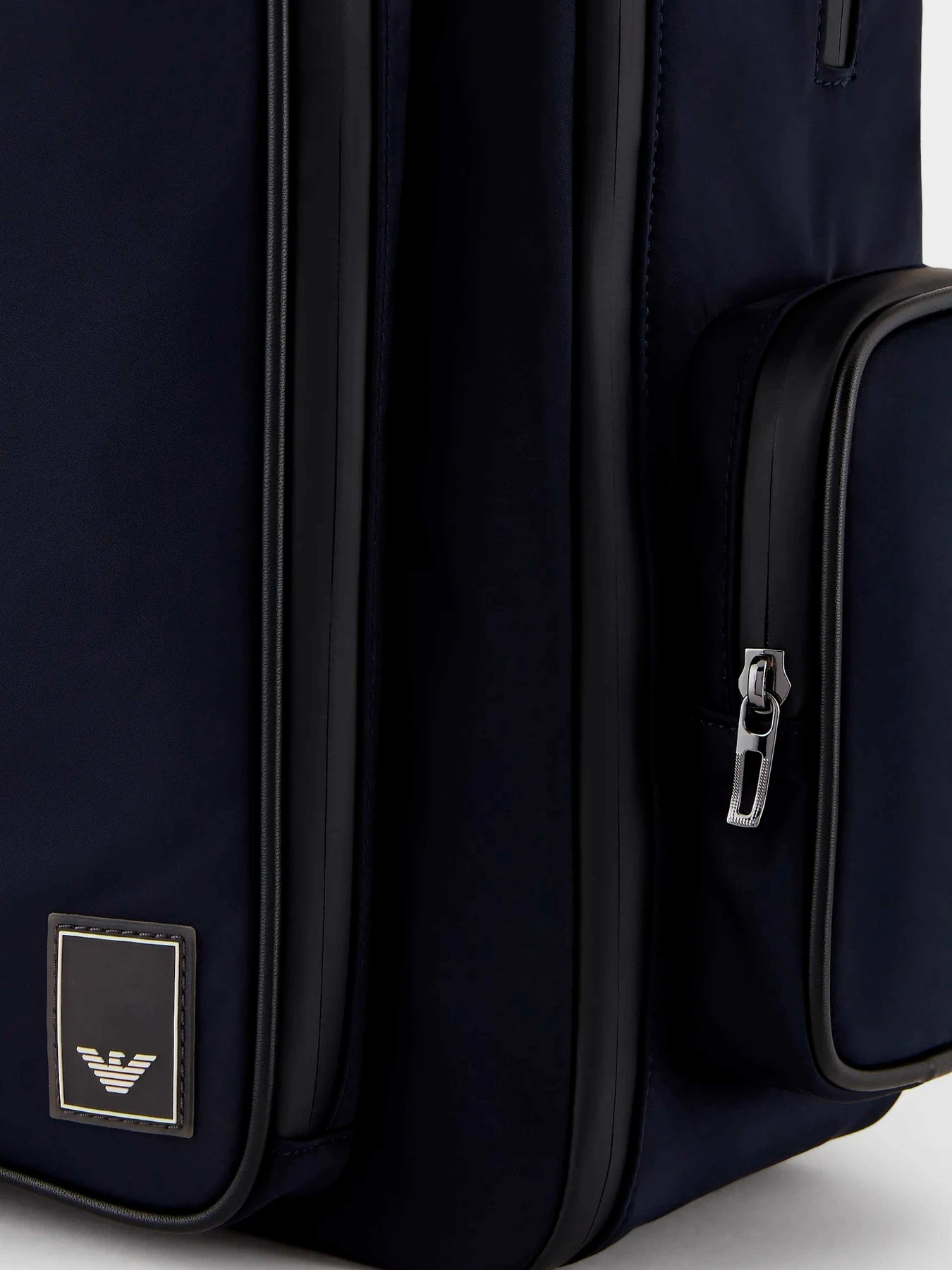 Рюкзаки Emporio Armani модель Y4O414-Y700J-80033 Рюкзаки Emporio Armani модель Y4O414-Y700J-80033 Фото