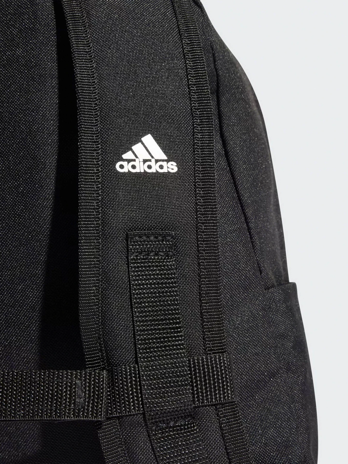 Рюкзаки Adidas модель HM5027 Рюкзаки Adidas модель HM5027 Фото