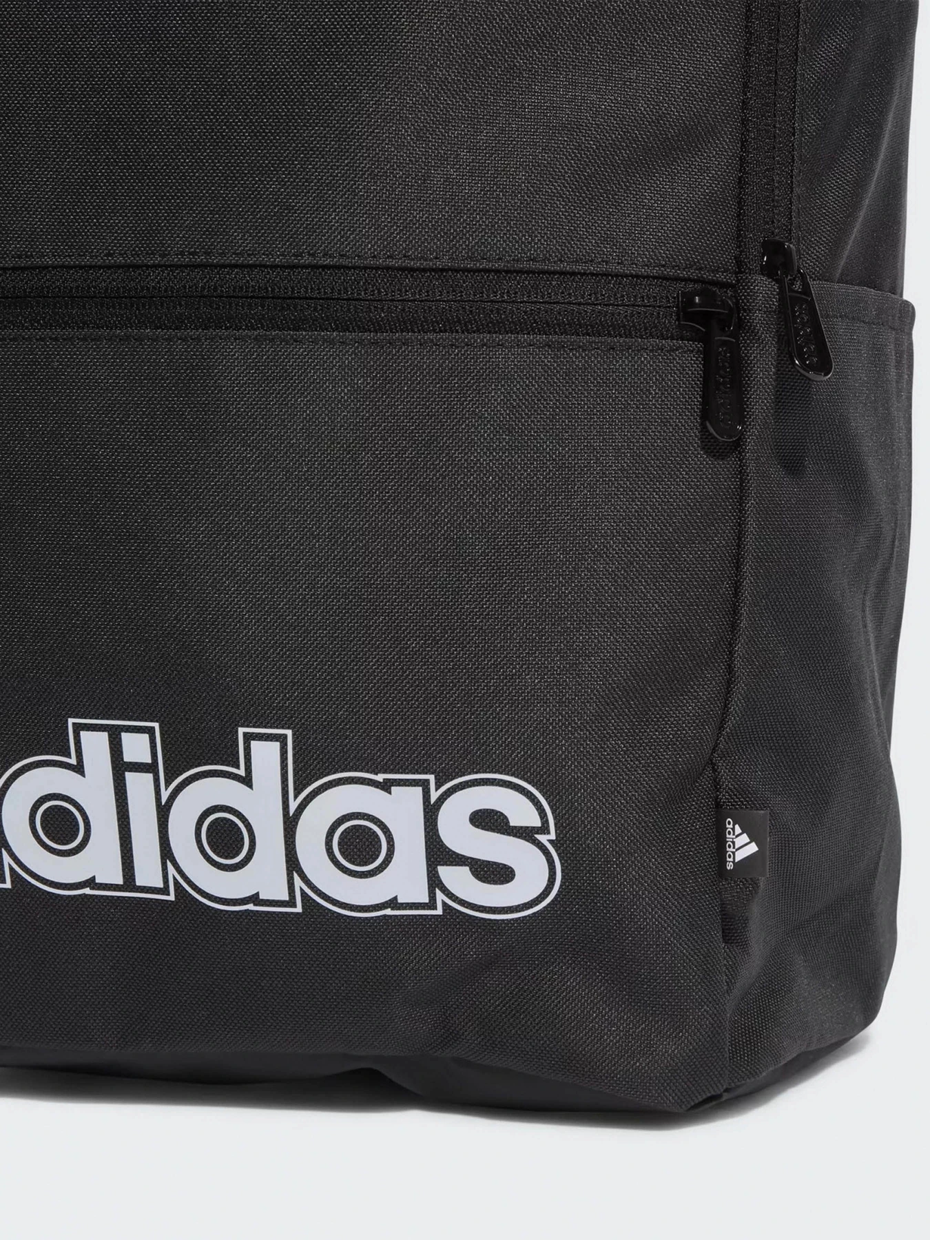 Рюкзаки Adidas модель HT4768 Рюкзаки Adidas модель HT4768 Фото