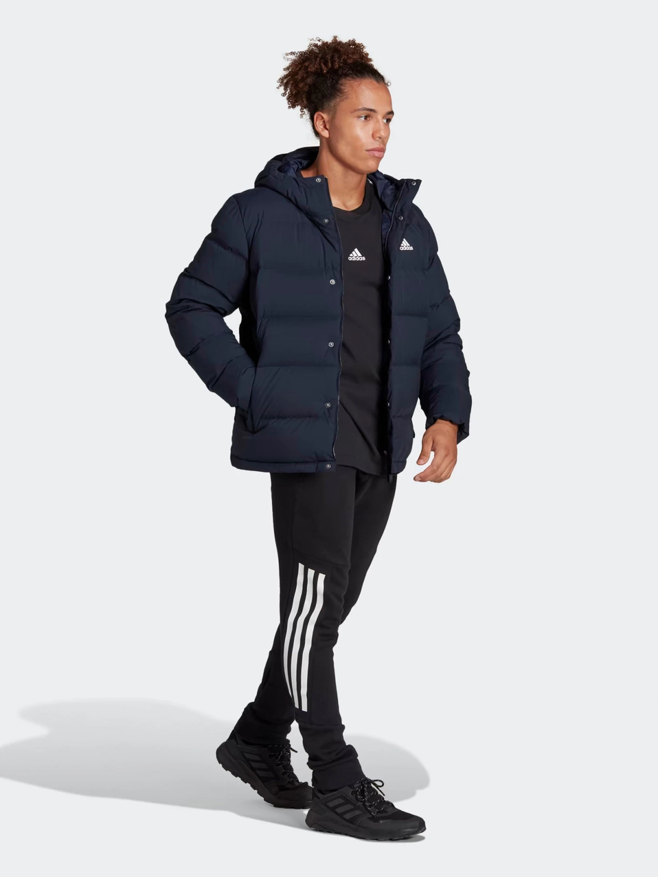 Куртки и дубленки Adidas модель HG8750 Куртки и дубленки Adidas модель HG8750 Фото
